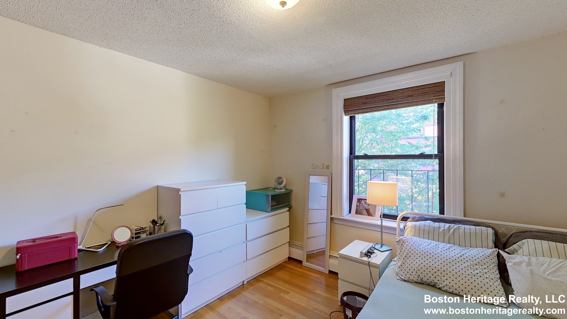2 bed, 1 bath apartment for rent at 128 Hemenway St Unit 302, Fenway — photo 7 of 10