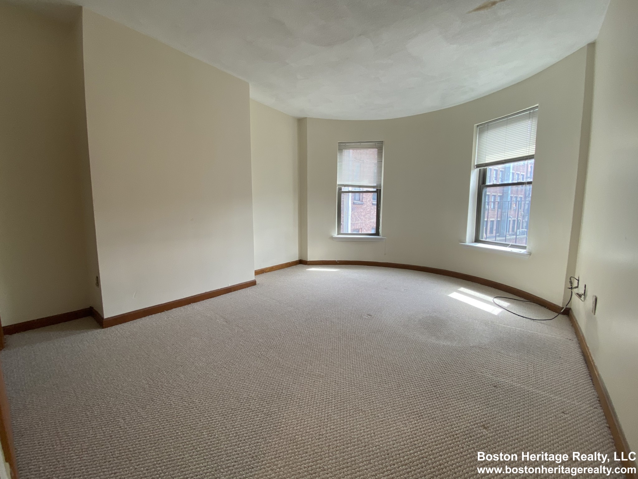 52 Gainsborough St, Fenway