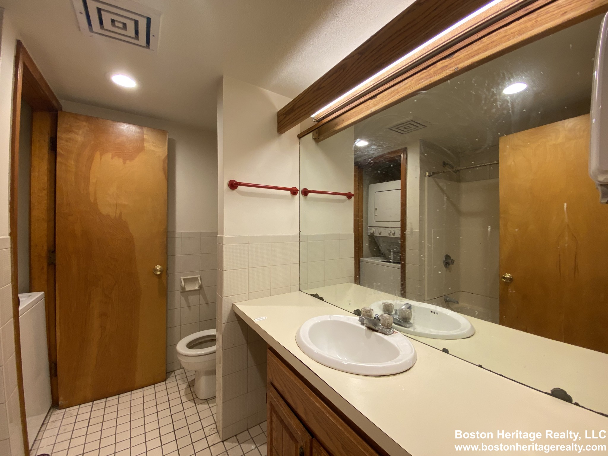 52 Gainsborough St, Fenway