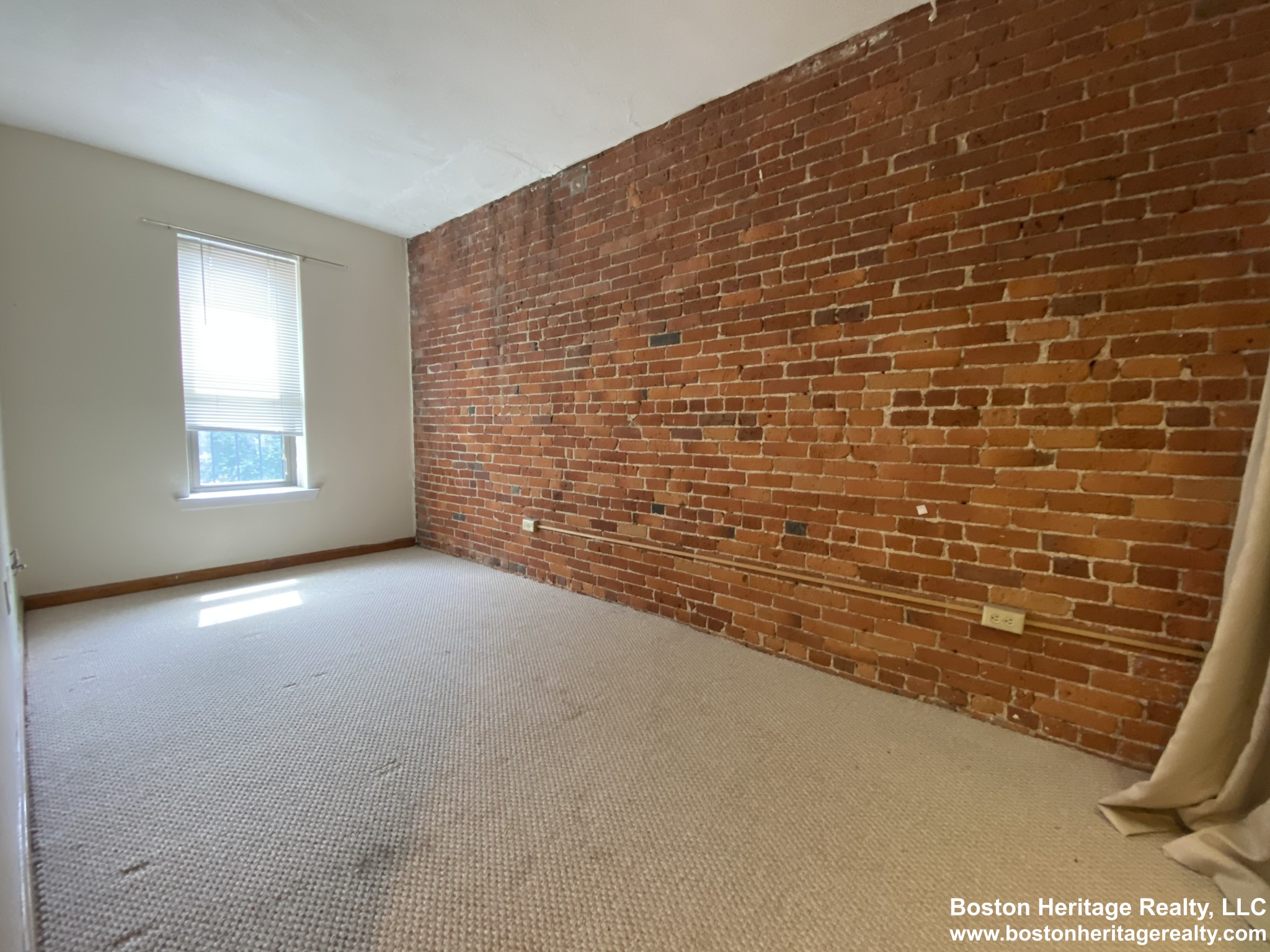 52 Gainsborough St, Fenway