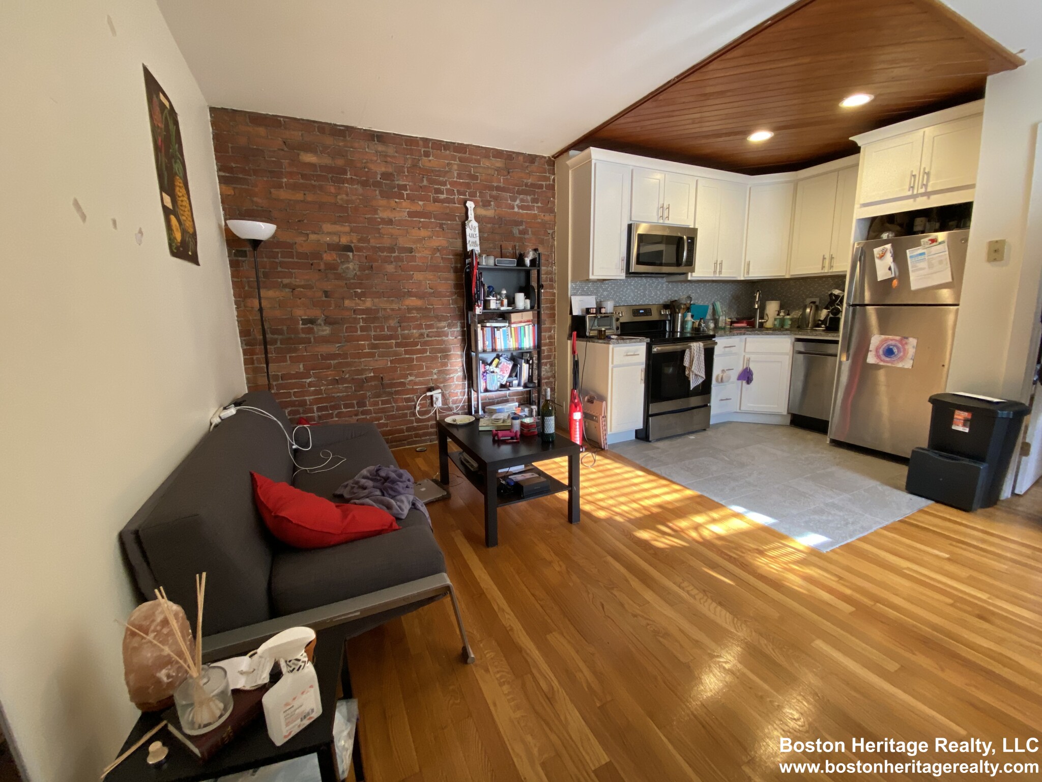 1 bed, 1 bath apartment for rent at 210 Hemenway St Unit 3B, Fenway — photo 3 of 5