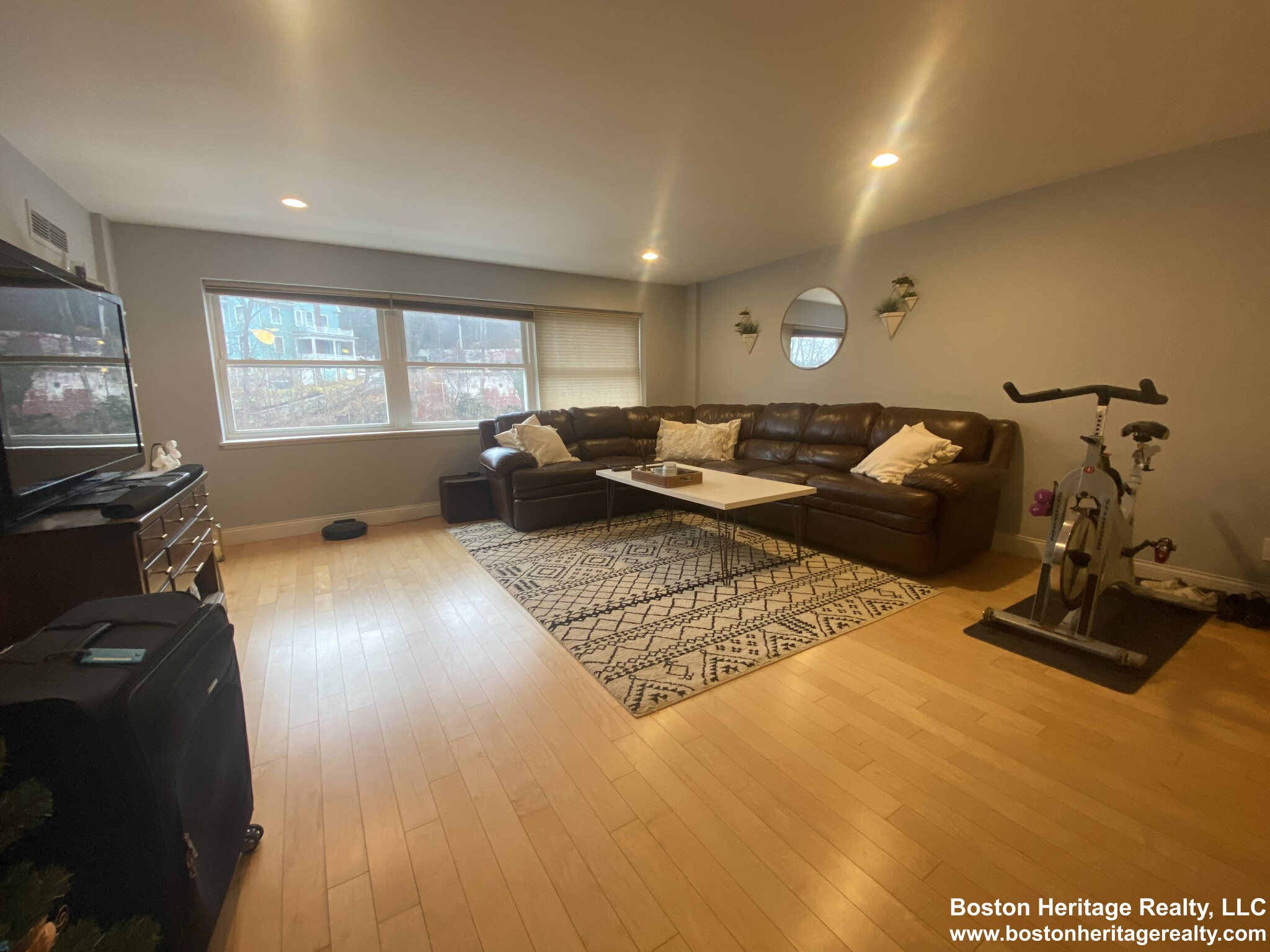 1600 Beacon St, Corey Hill