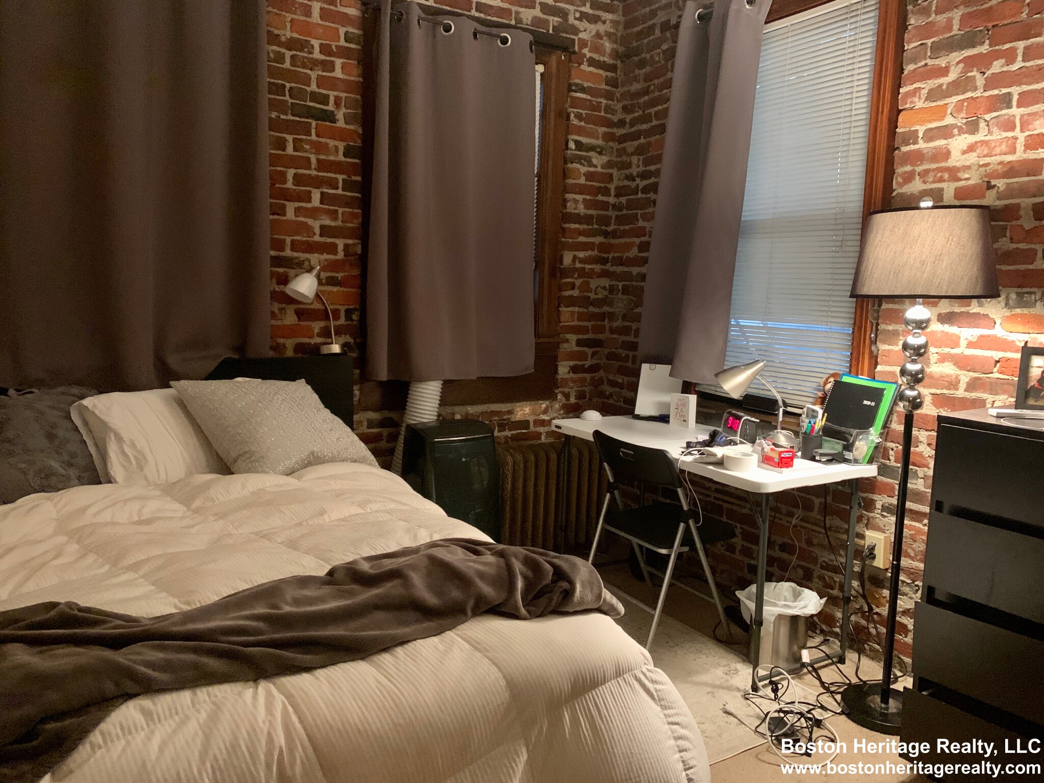 54 Burbank St, Fenway