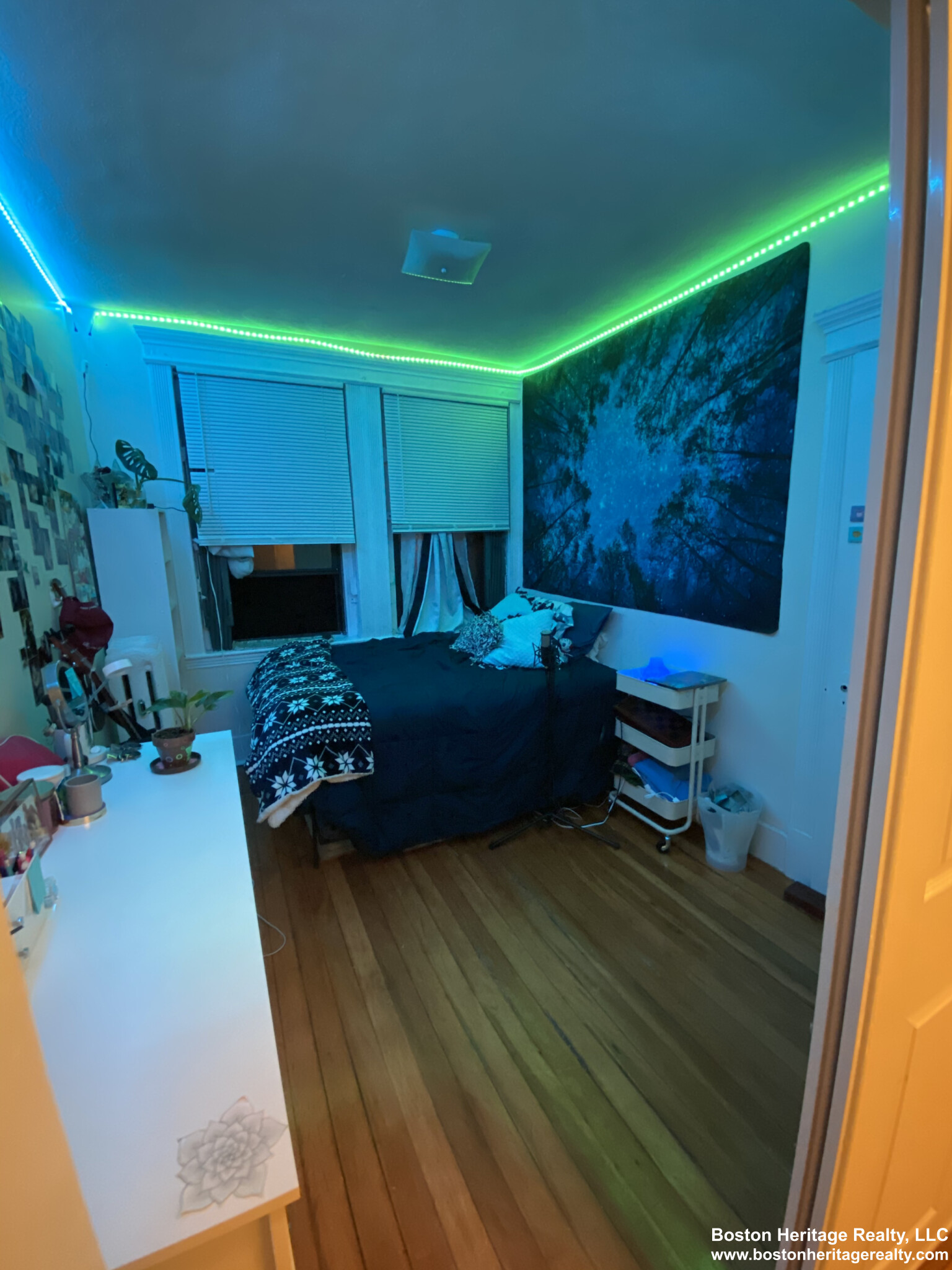 54 Burbank St, Fenway