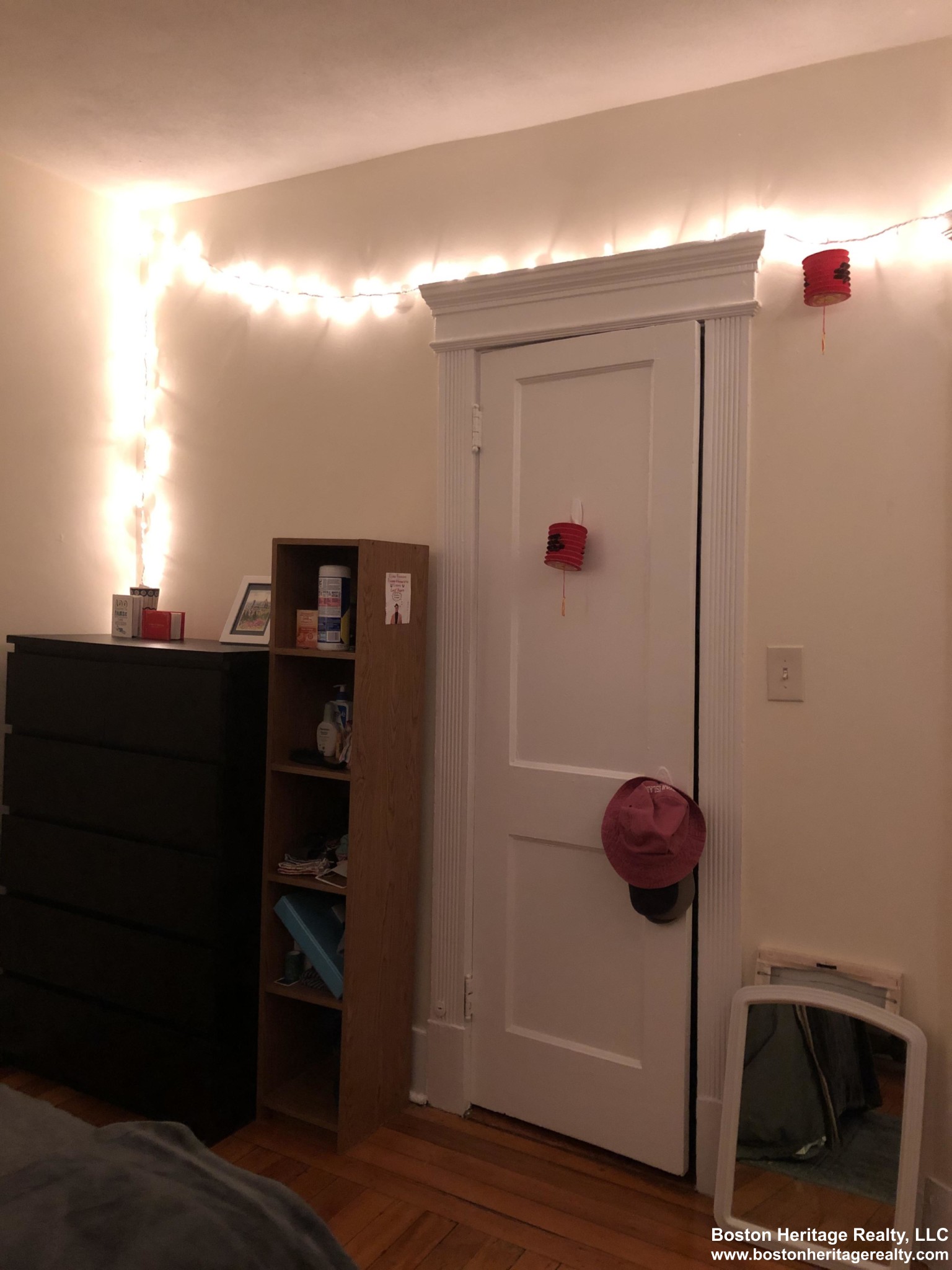 54 Burbank St, Fenway