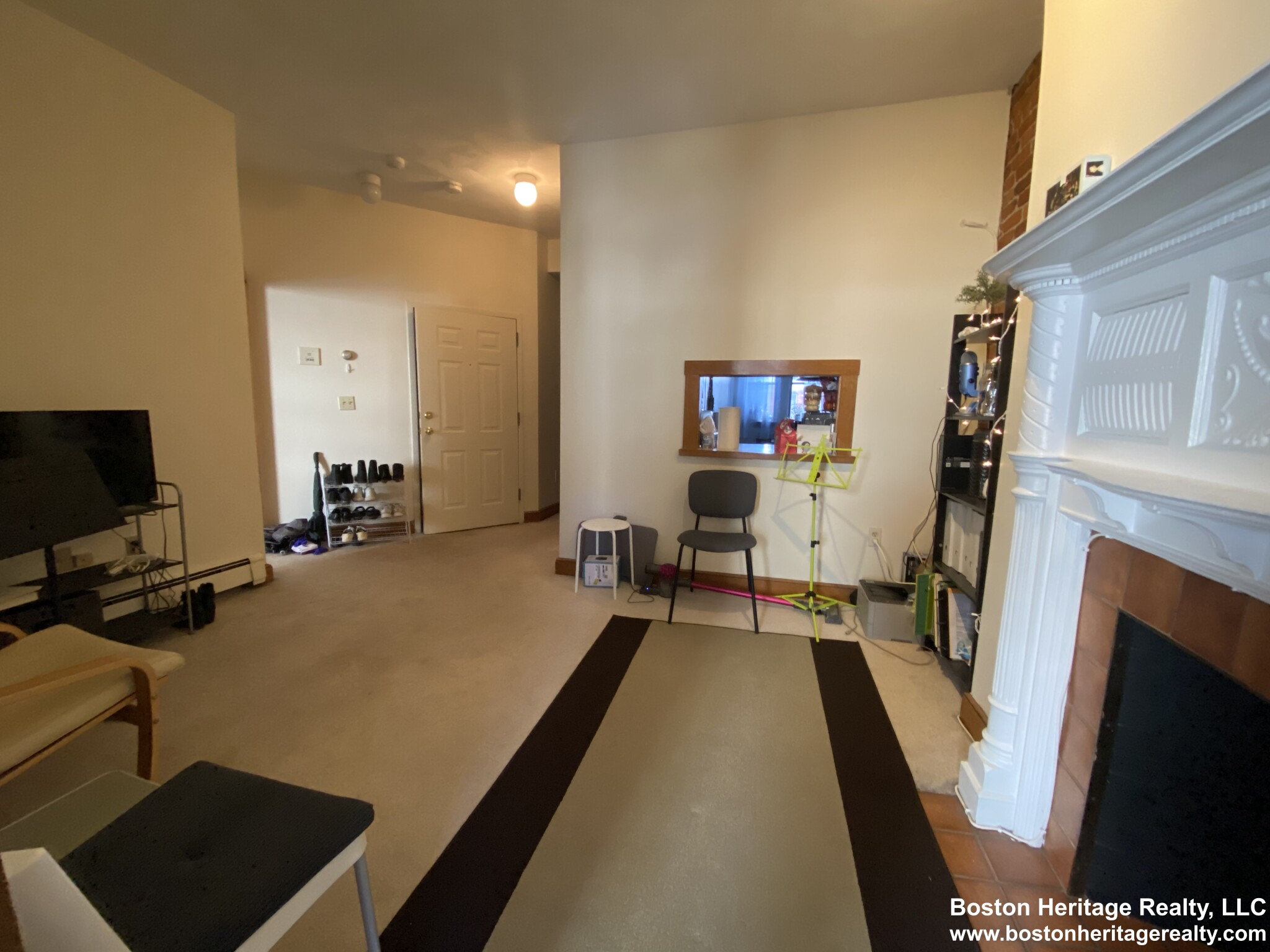 2 bed, 1 bath apartment for rent at 14 Westland Ave Unit 4, Fenway — photo 2 of 8