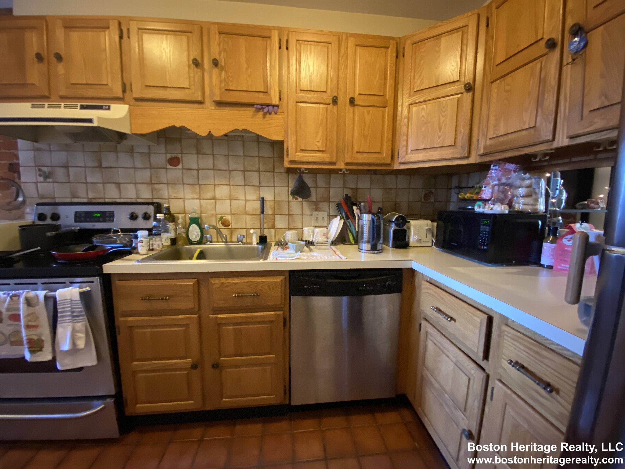 2 bed, 1 bath apartment for rent at 14 Westland Ave Unit 4, Fenway — photo 6 of 8