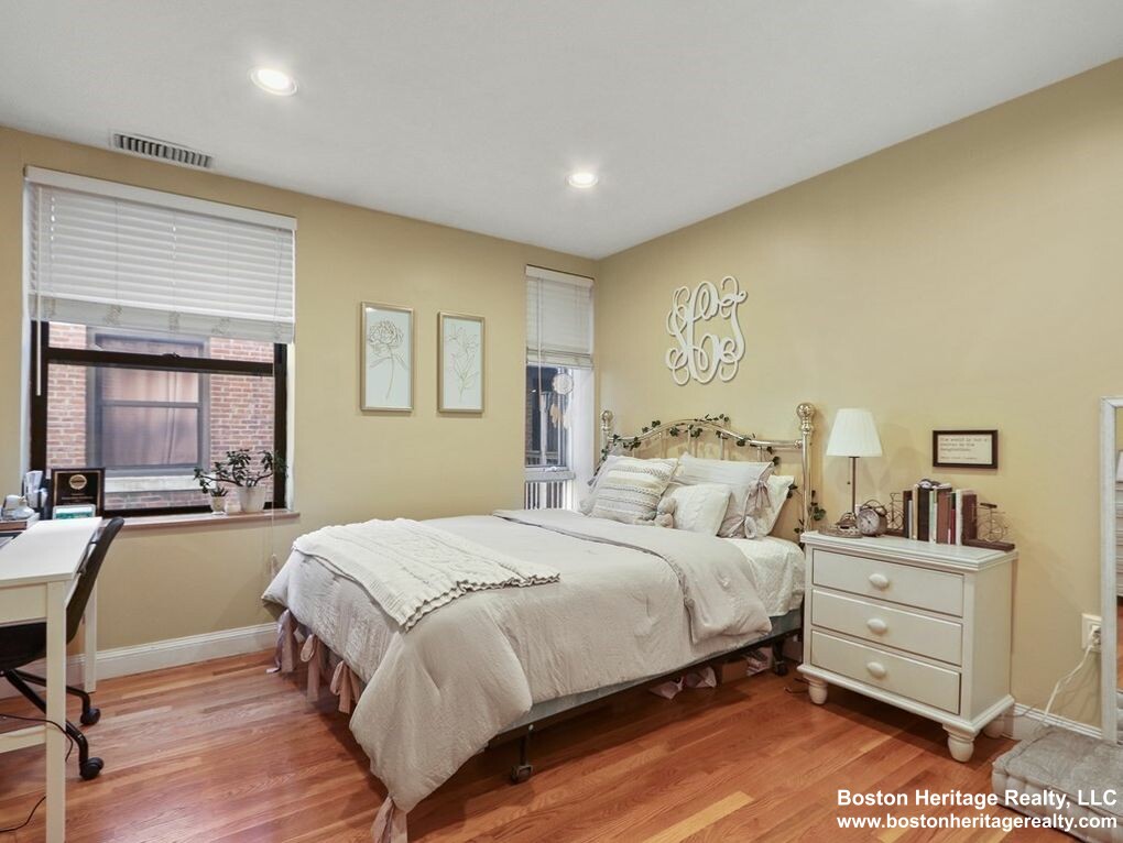 2 bed, 1 bath apartment for rent at 79 Gainsborough St Unit 205, Fenway — photo 7 of 10