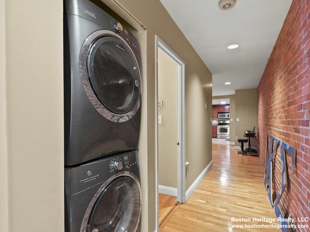 2 bed, 1 bath apartment for rent at 79 Gainsborough St Unit 205, Fenway — photo 5 of 10