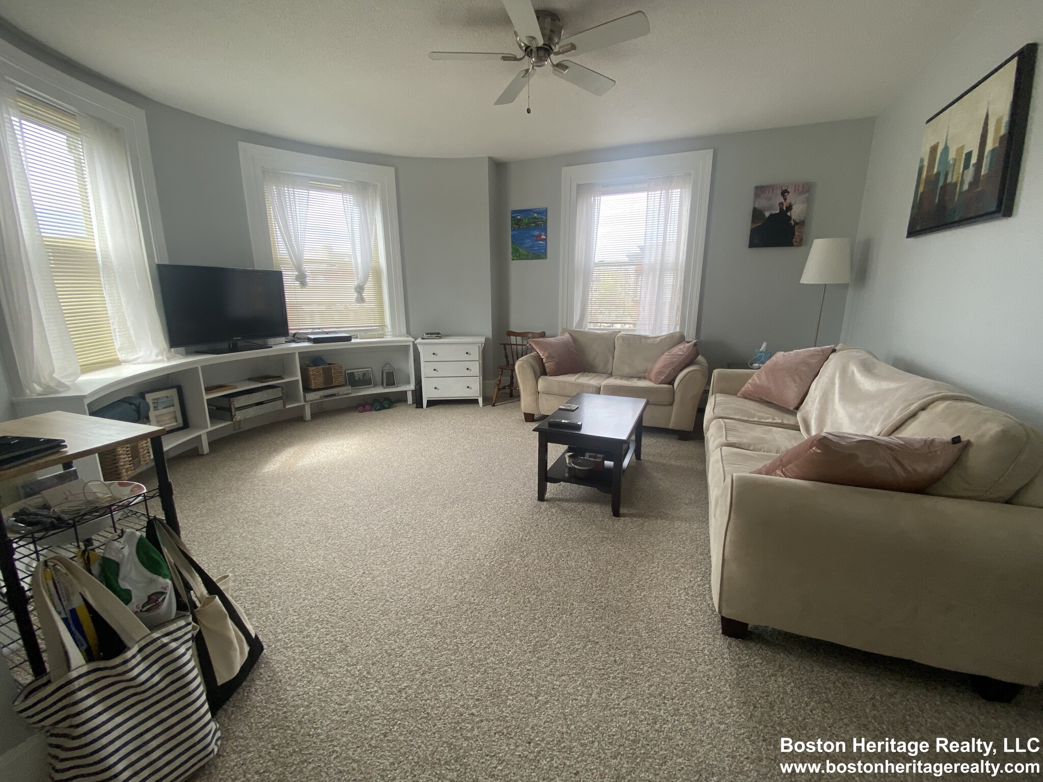1 bed, 1 bath apartment for rent at 128 Hemenway St Unit 401, Fenway — photo 1 of 4