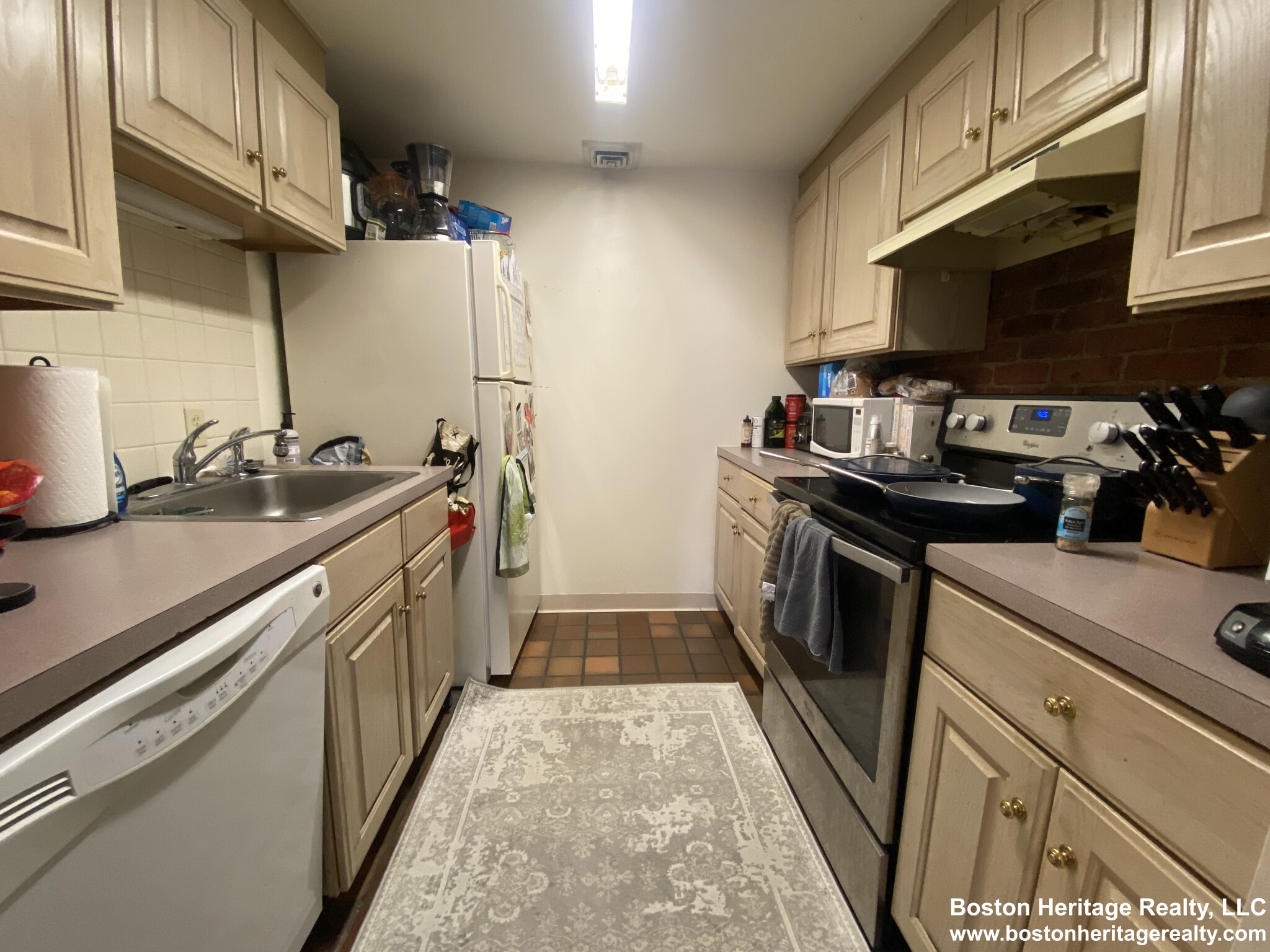 103 Gainsborough St, Fenway