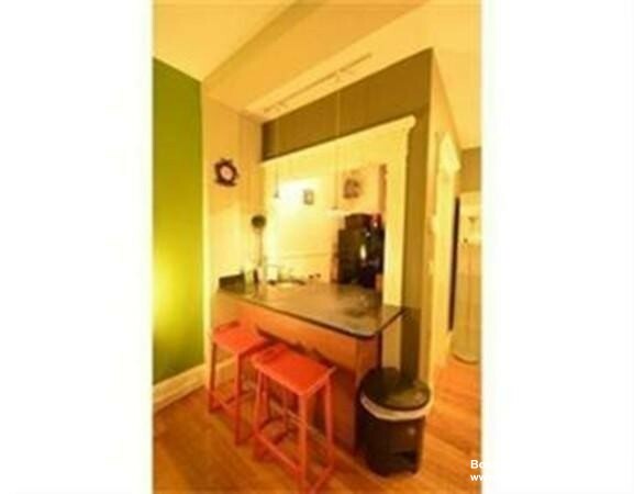 8 Garrison St, Back Bay