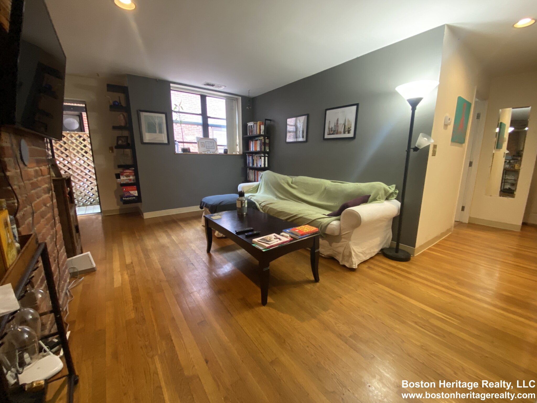 2 bed, 1 bath apartment for rent at 95 Gainsborough St Unit 306, Fenway — photo 2 of 9