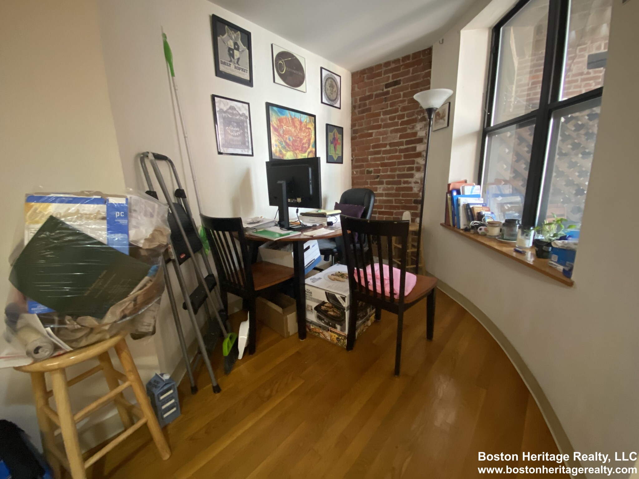 2 bed, 1 bath apartment for rent at 95 Gainsborough St Unit 306, Fenway — photo 5 of 9