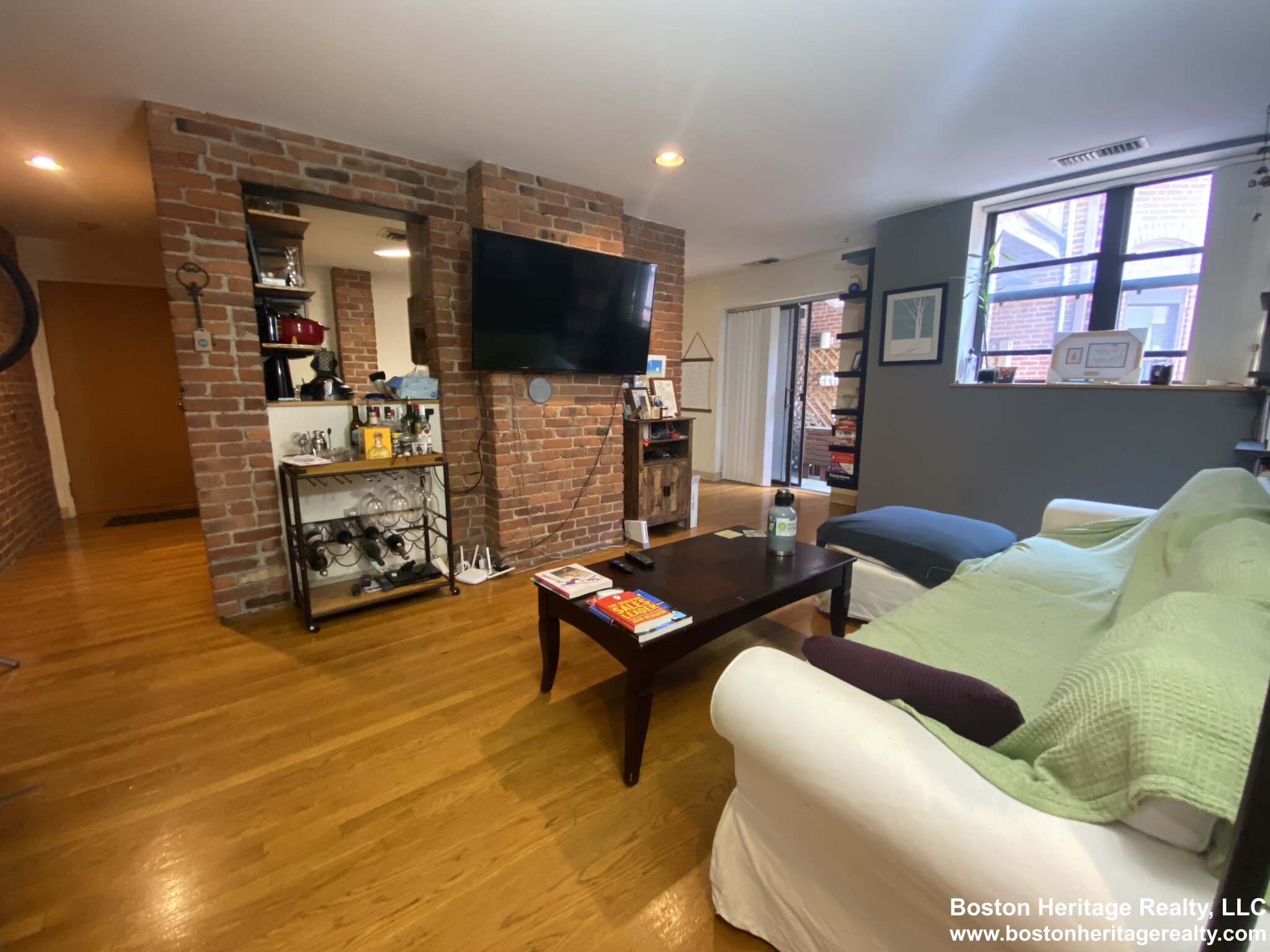 2 bed, 1 bath apartment for rent at 95 Gainsborough St Unit 306, Fenway
