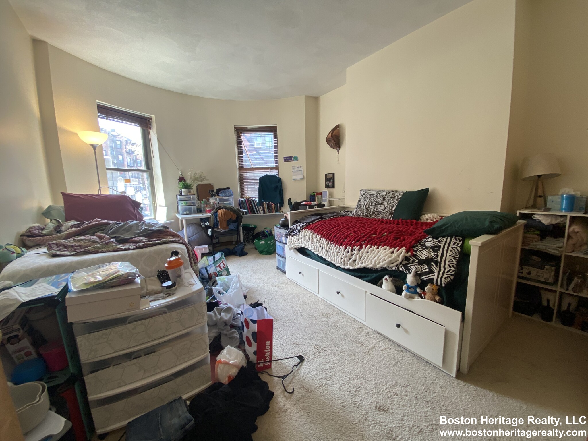 52 Gainsborough St, Fenway