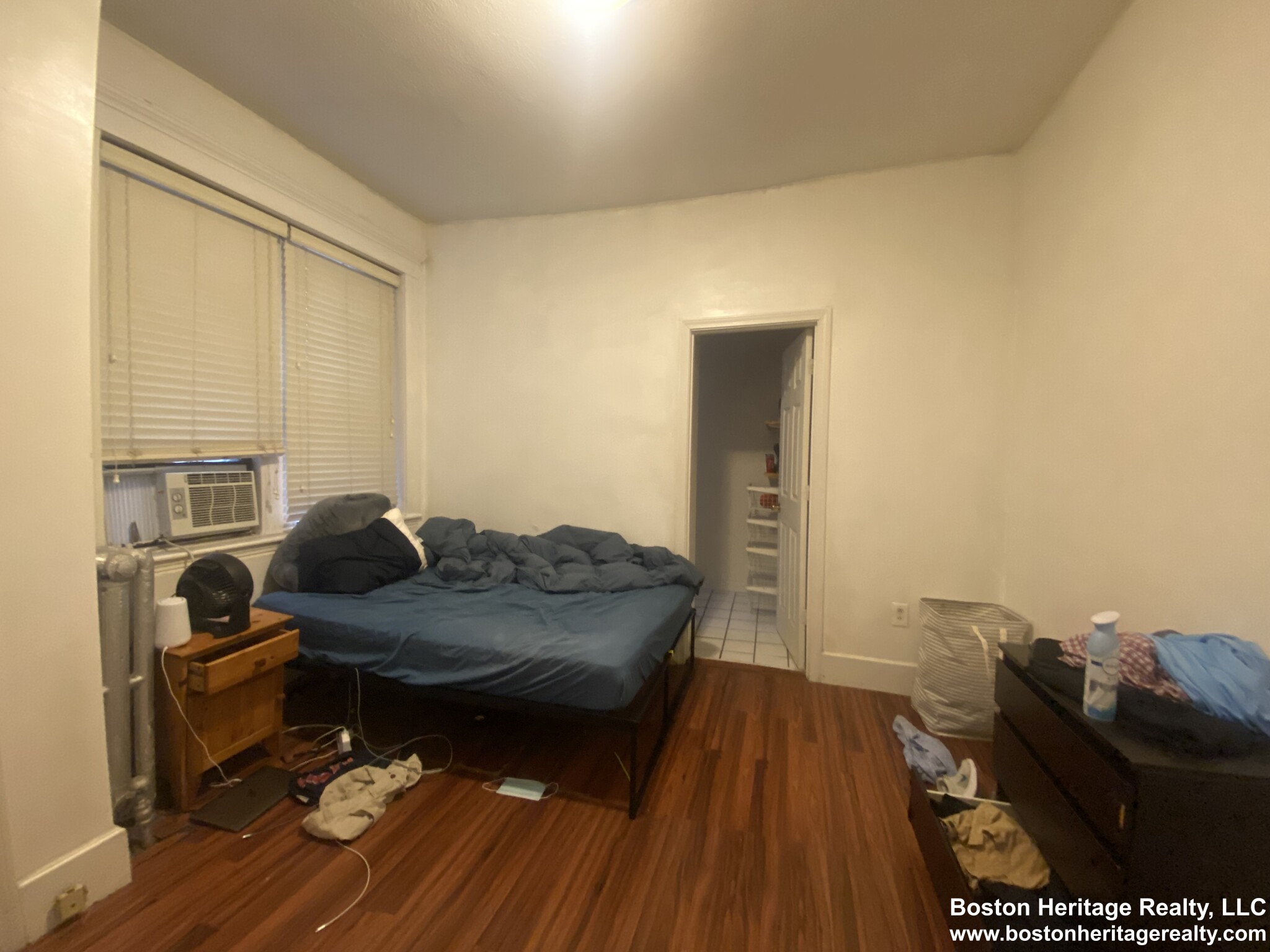 54 Burbank St, Fenway