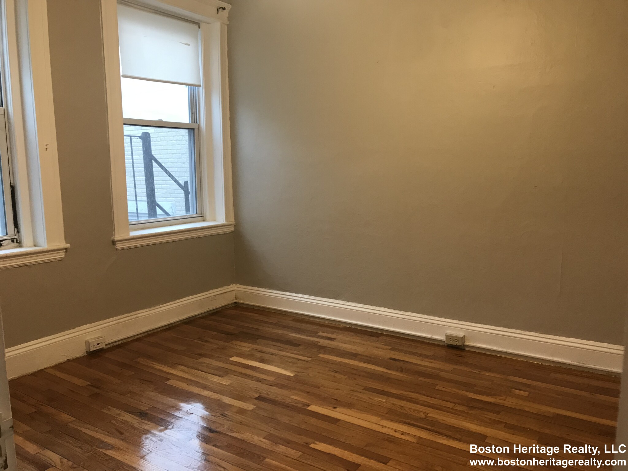 1 bed, 1 bath apartment for rent at 1633 Commonwealth Ave Unit 12, Brighton — photo 4 of 4