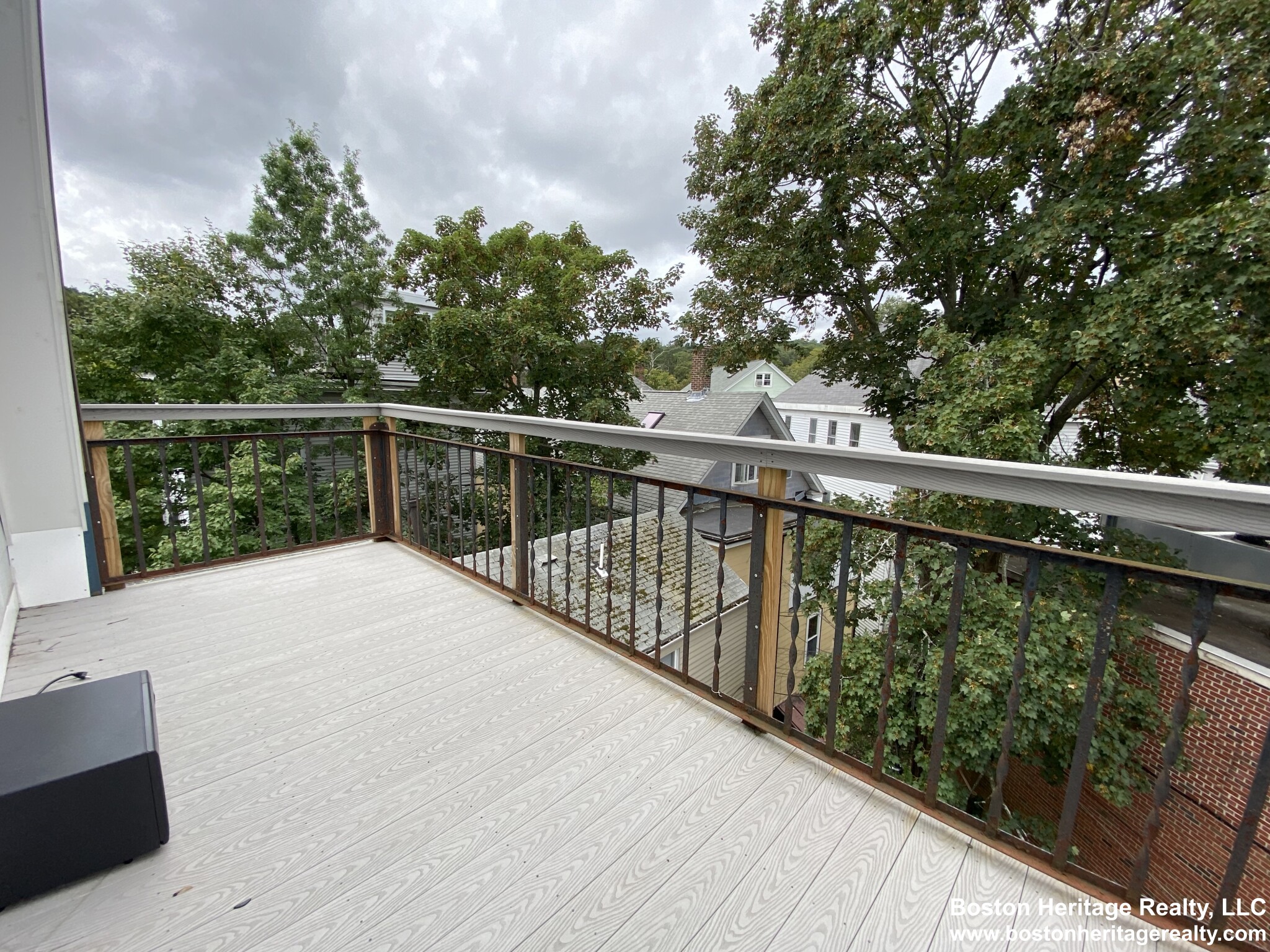 4 bed, 1 bath apartment for rent at 5 Kendall St Unit 3, Brookline Hills — photo 12 of 12
