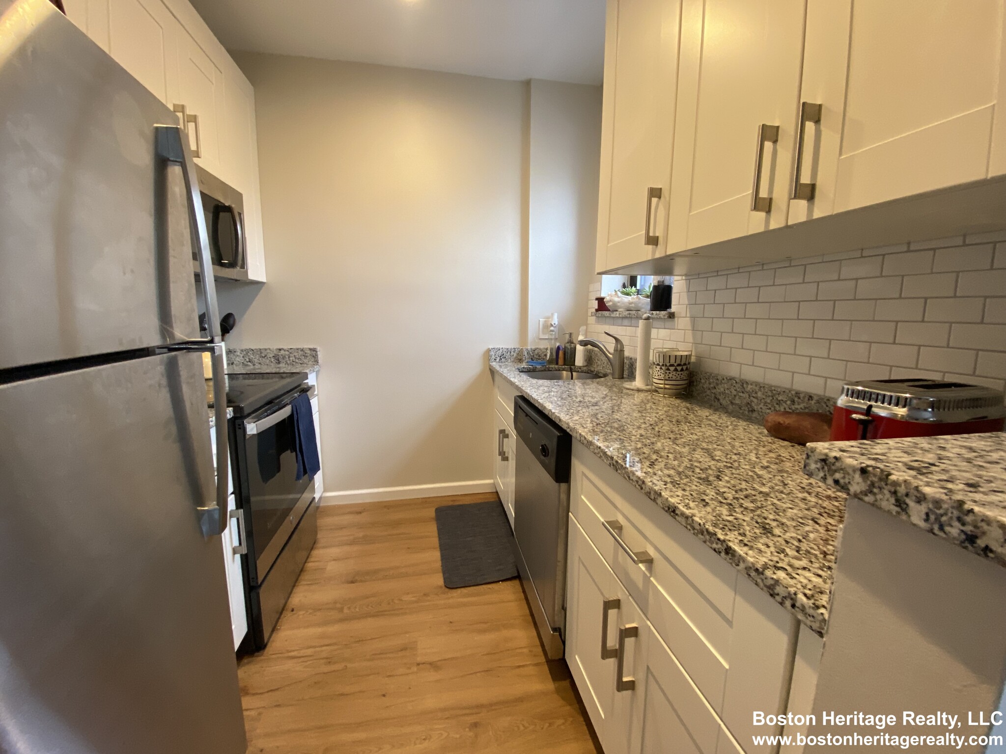2 bed, 1 bath apartment for rent at 54 Gainsborough St Unit 3, Fenway — photo 2 of 7