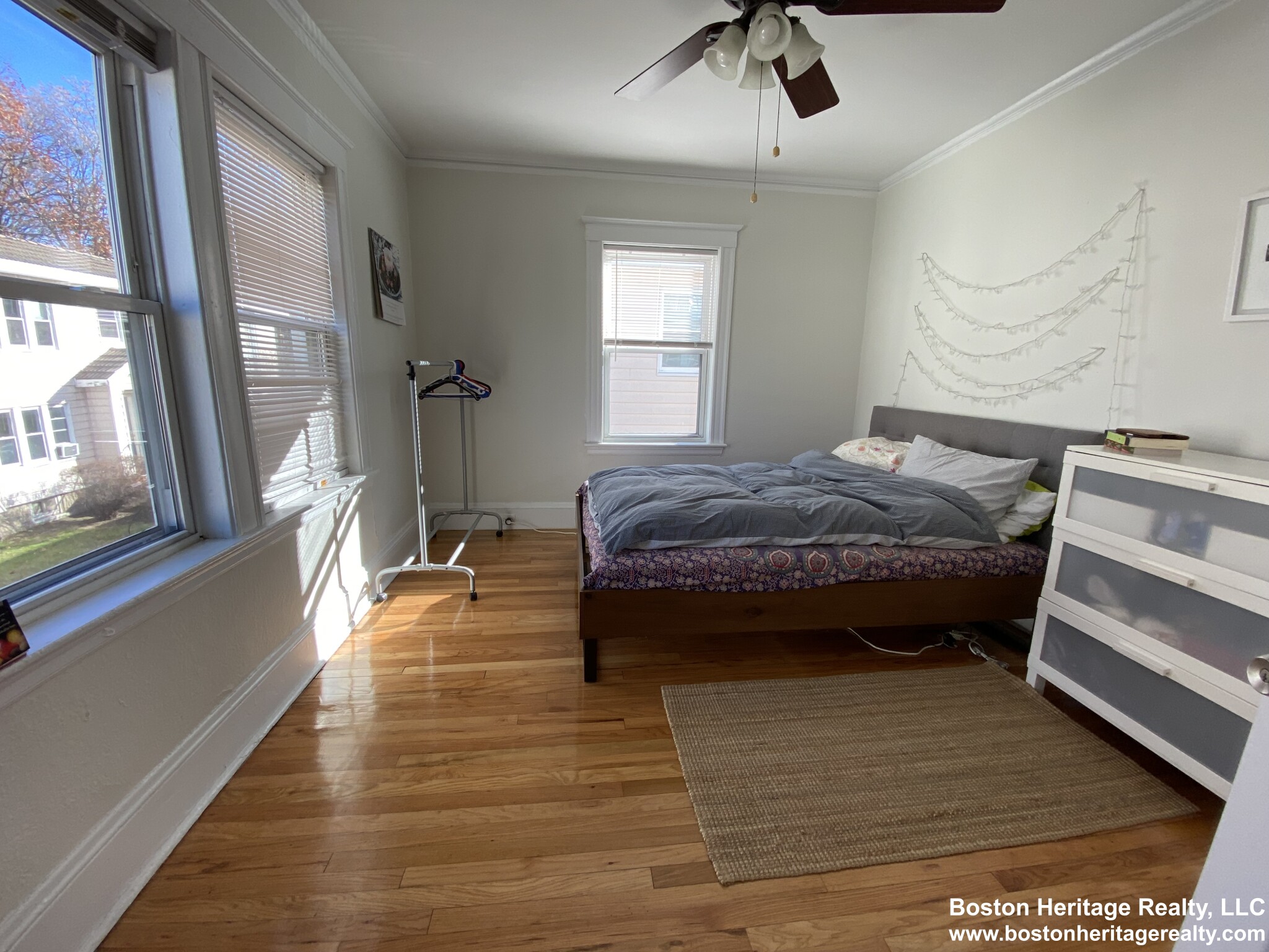 2 bed, 1 bath apartment for rent at 1 Pama Gdns Unit 3, Brighton — photo 4 of 9