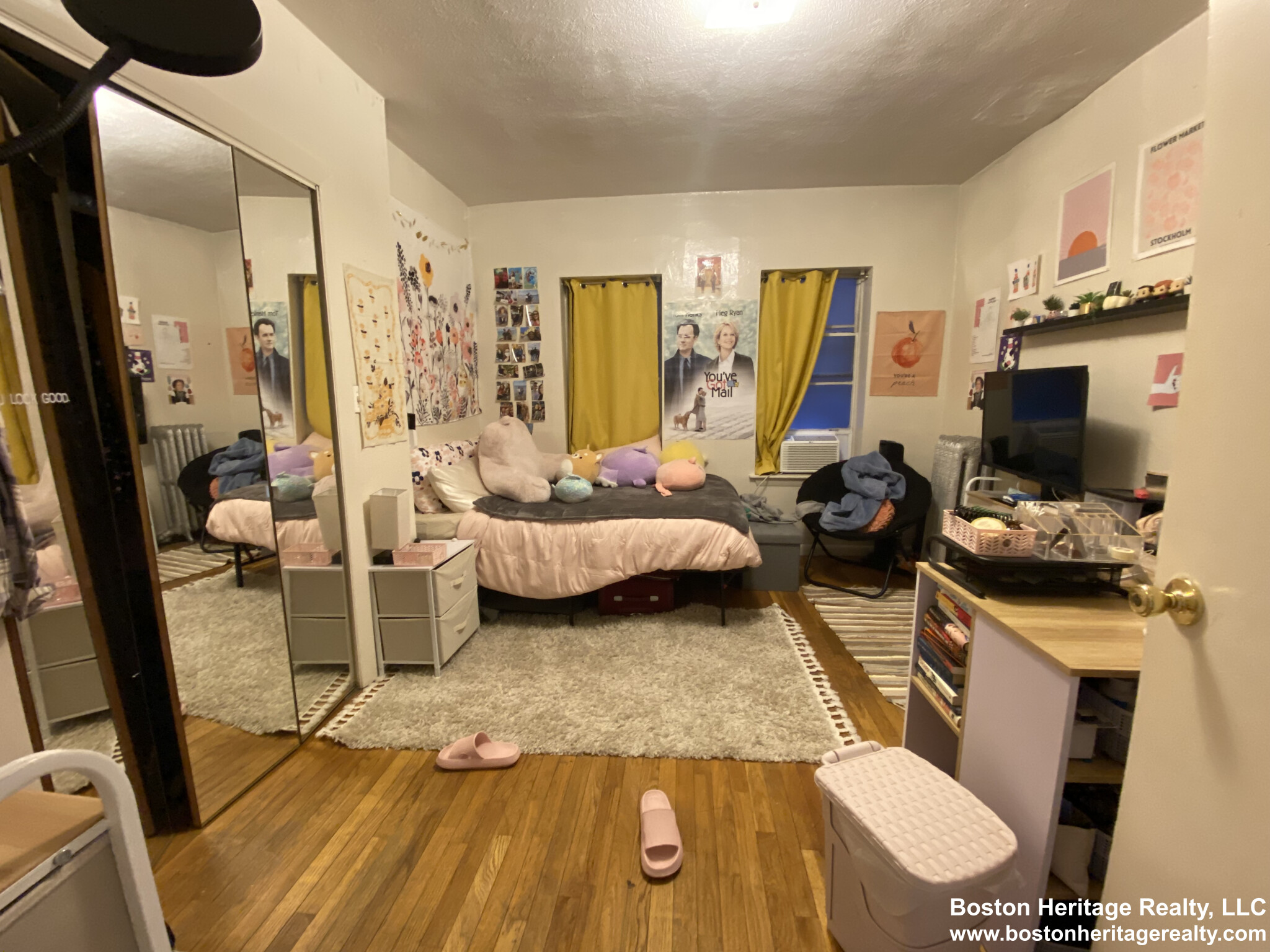 4 bed, 1 bath apartment for rent at 32 Symphony Rd Unit 4, Fenway — photo 5 of 9