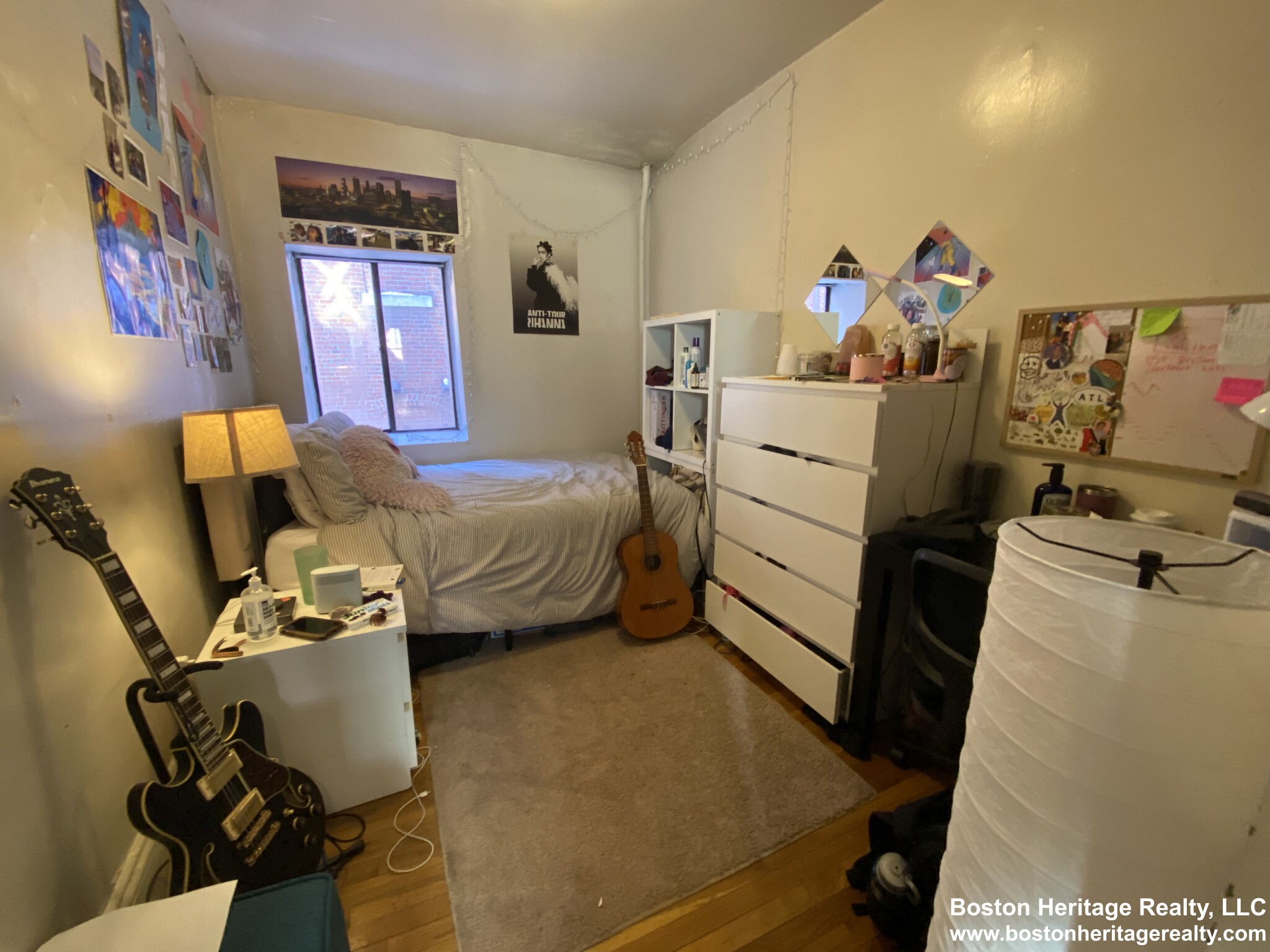 4 bed, 1 bath apartment for rent at 32 Symphony Rd Unit 4, Fenway — photo 4 of 9
