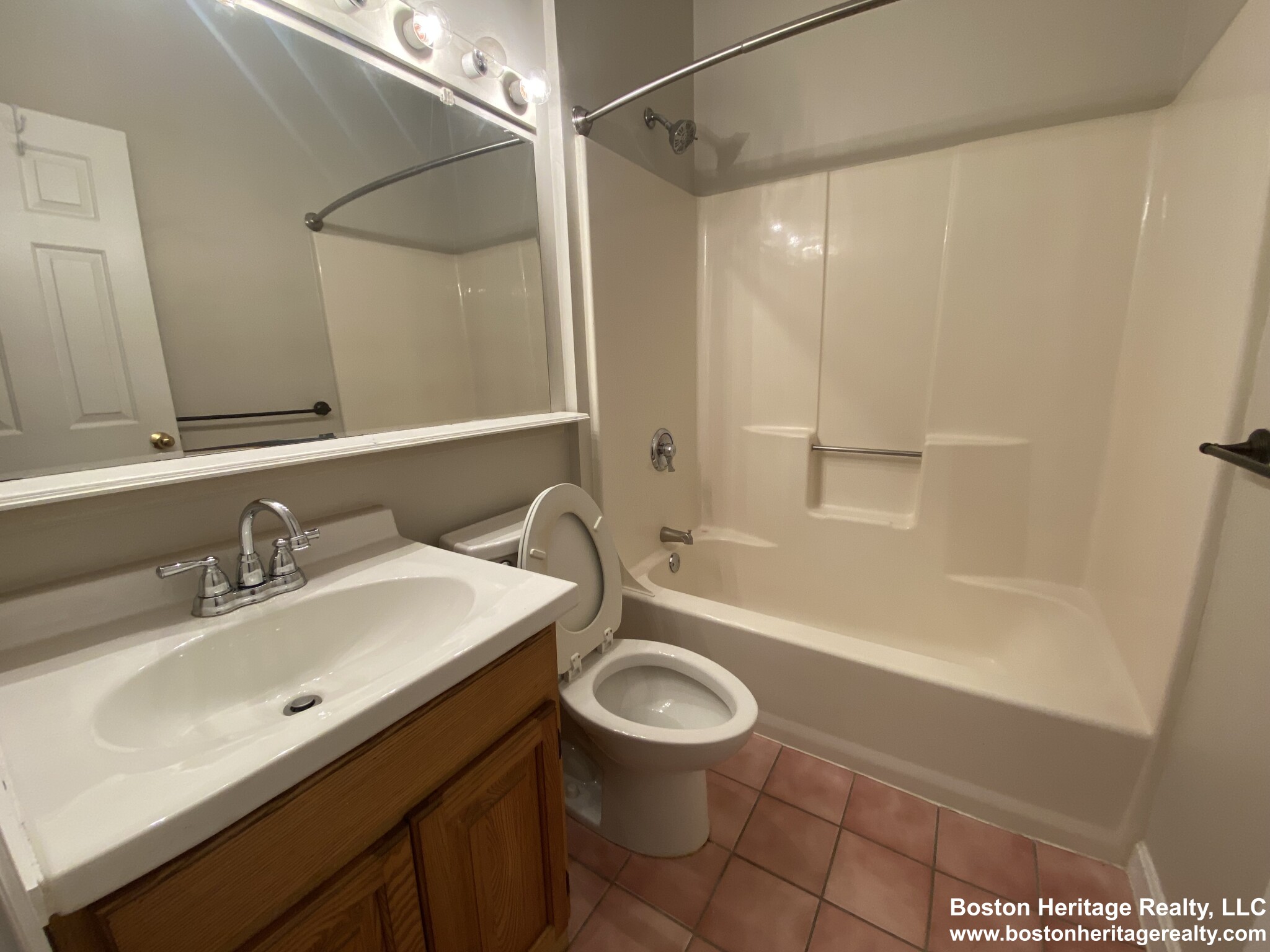 1 bed, 1 bath apartment for rent at 22 Symphony Rd Unit 3, Fenway — photo 6 of 8