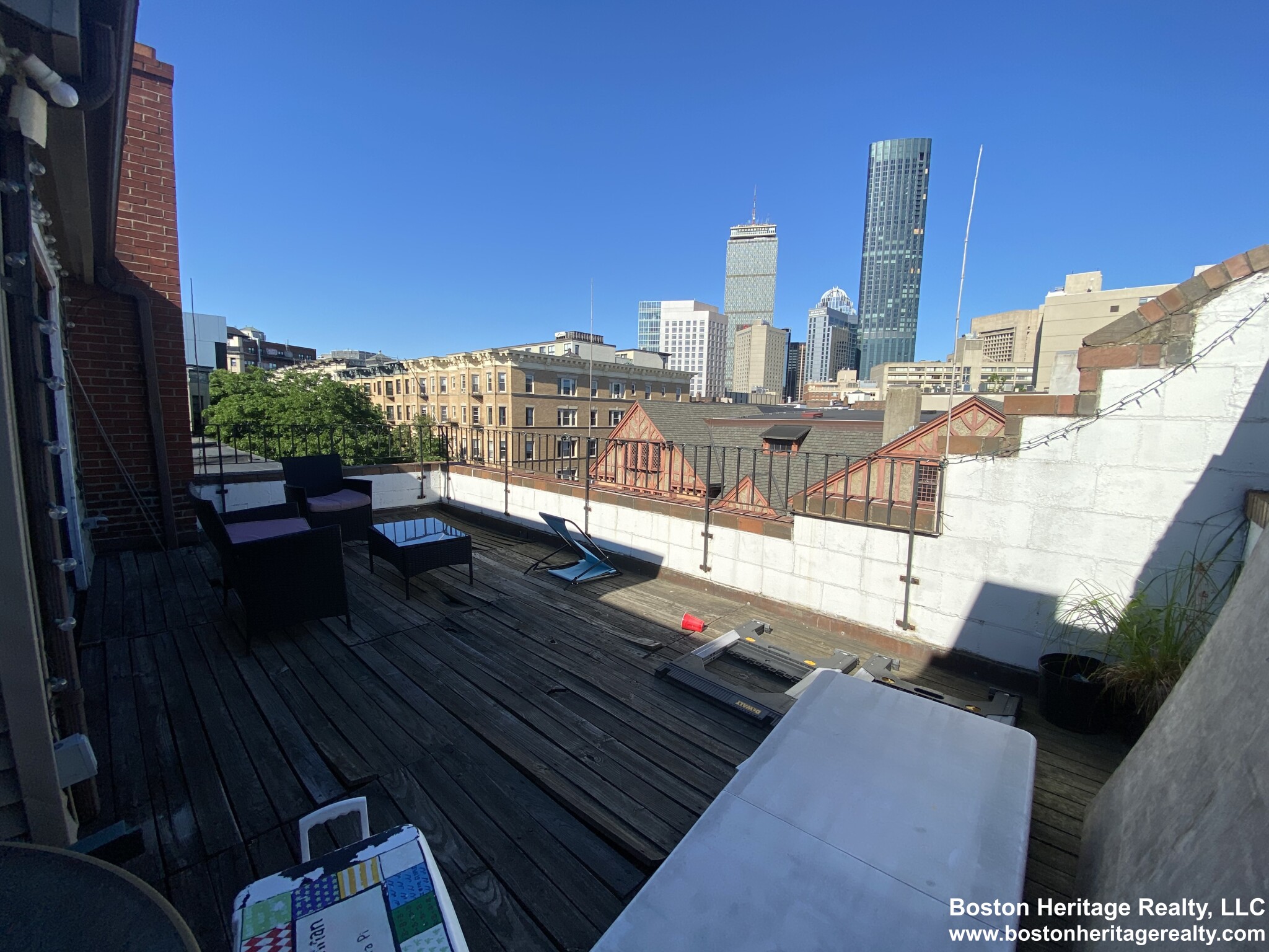 4 bed, 2 bath apartment for rent at 51 Hemenway St Unit 5, Fenway — photo 6 of 16