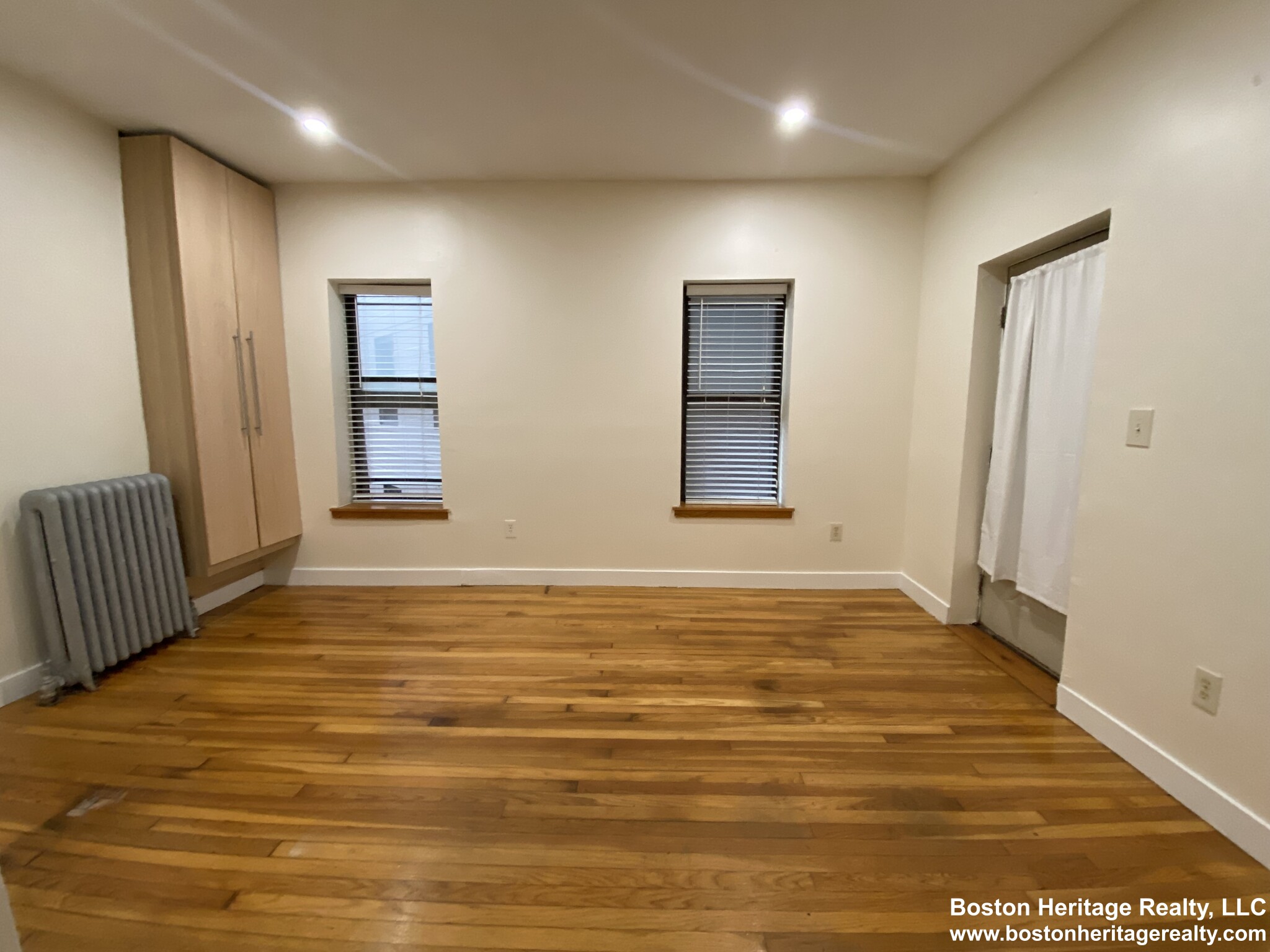 210 Hemenway St, Fenway