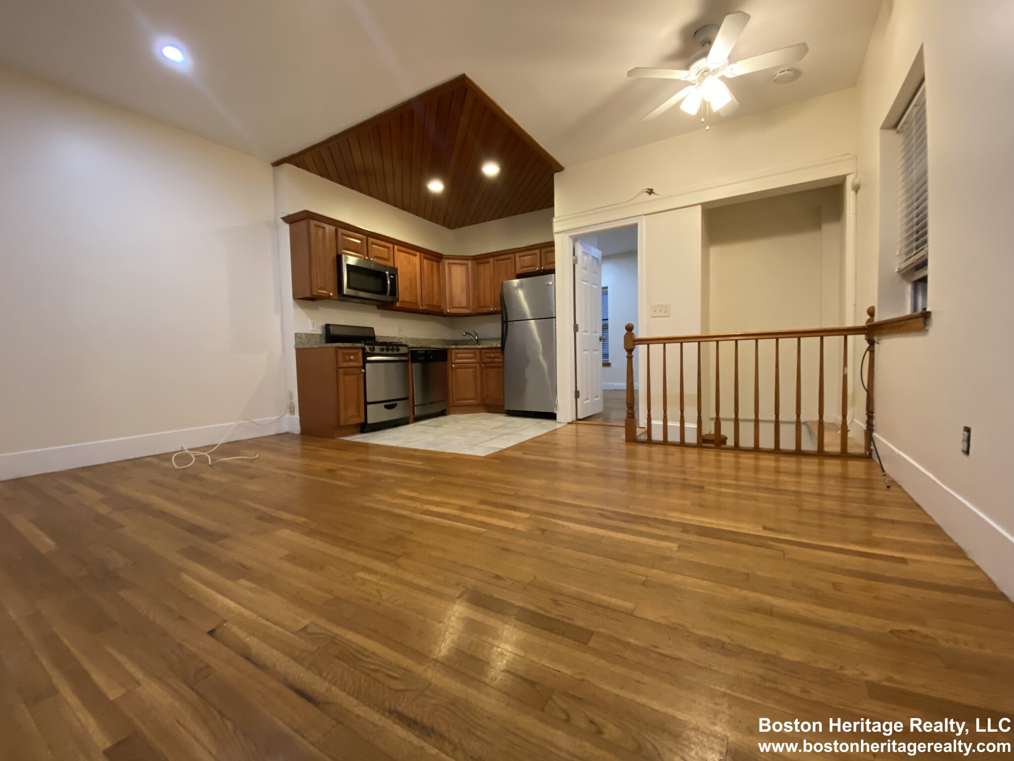 210 Hemenway St, Fenway