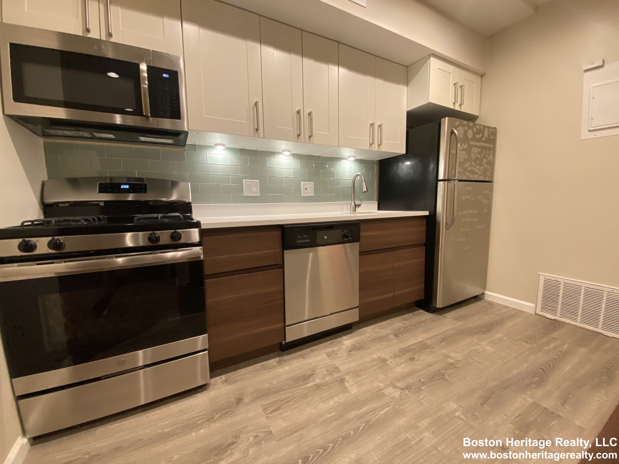 22 Symphony Rd, Fenway