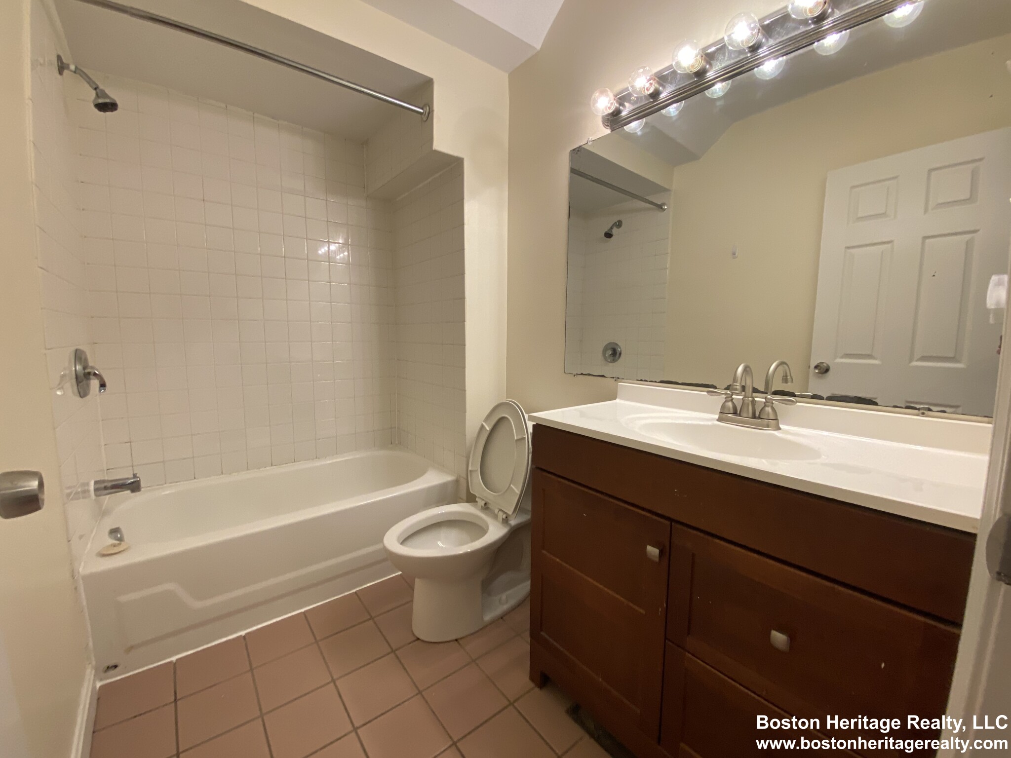 22 Symphony Rd, Fenway