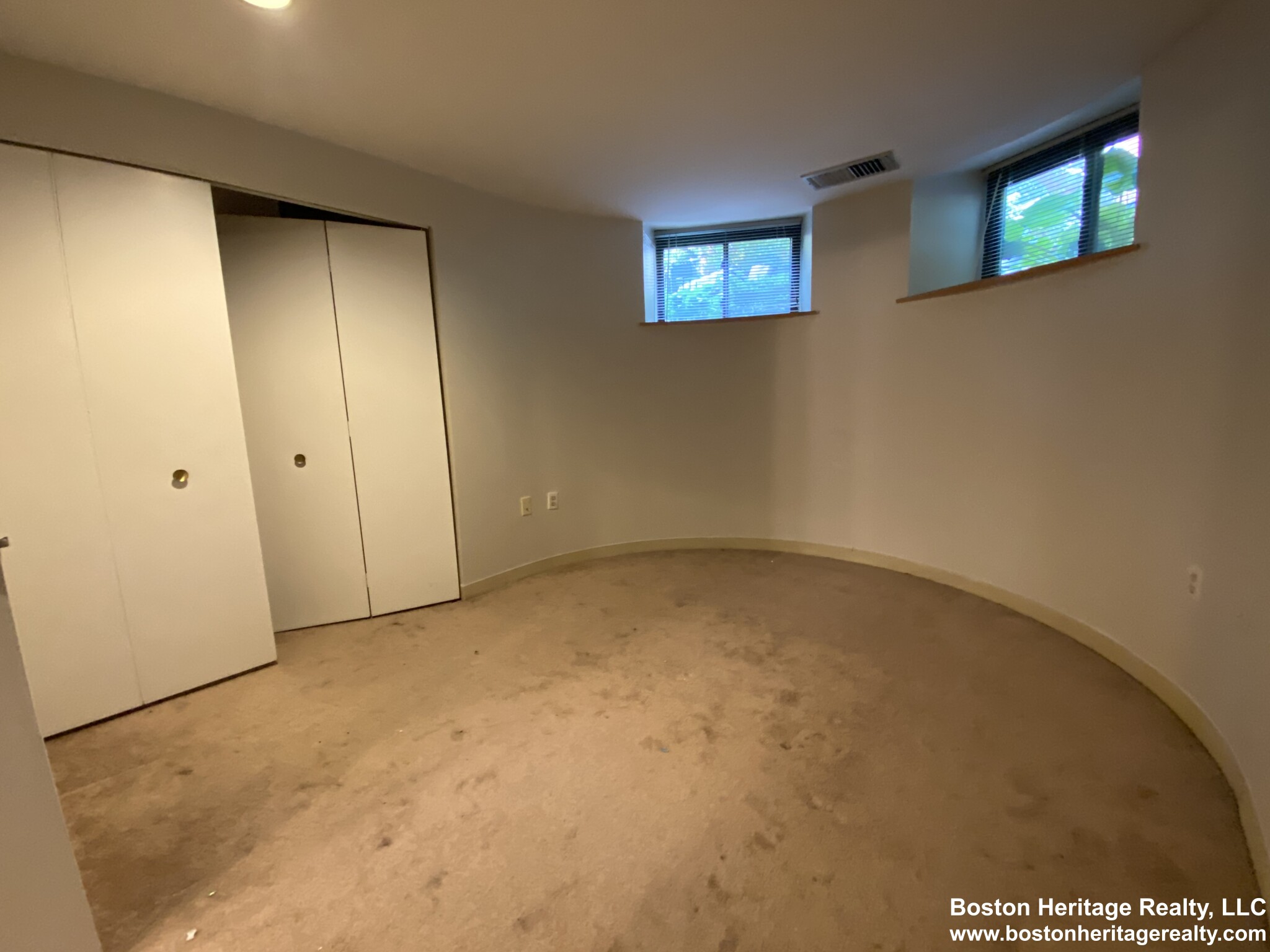 84 Gainsborough St, Fenway