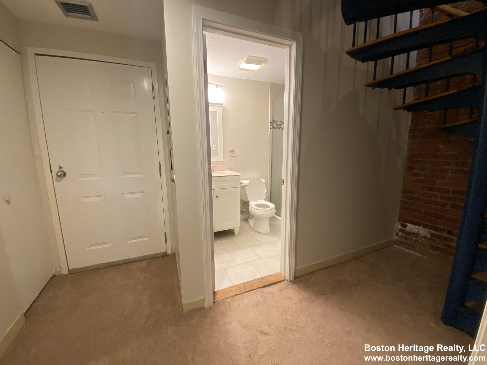 84 Gainsborough St, Fenway