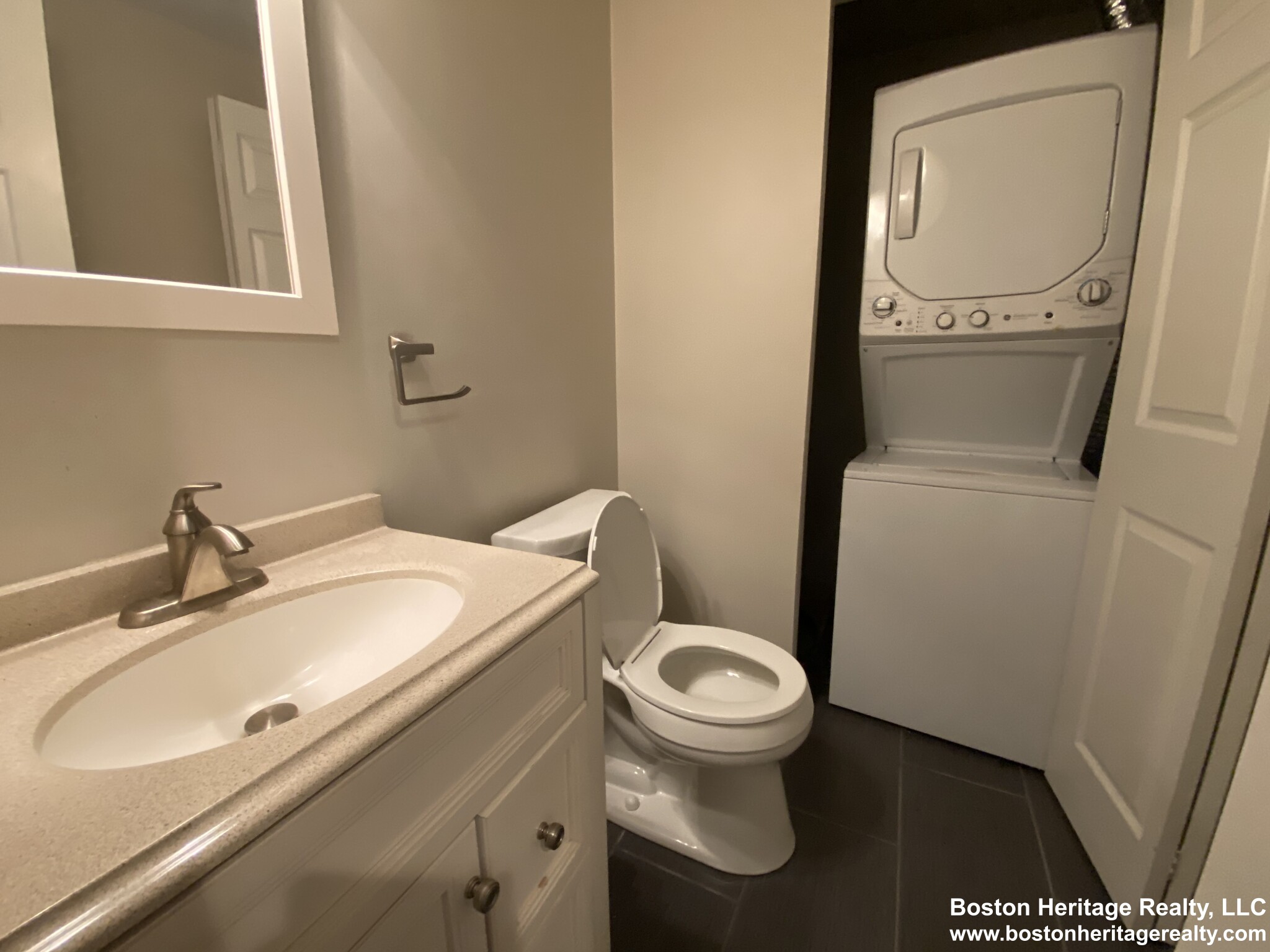 84 Gainsborough St, Fenway