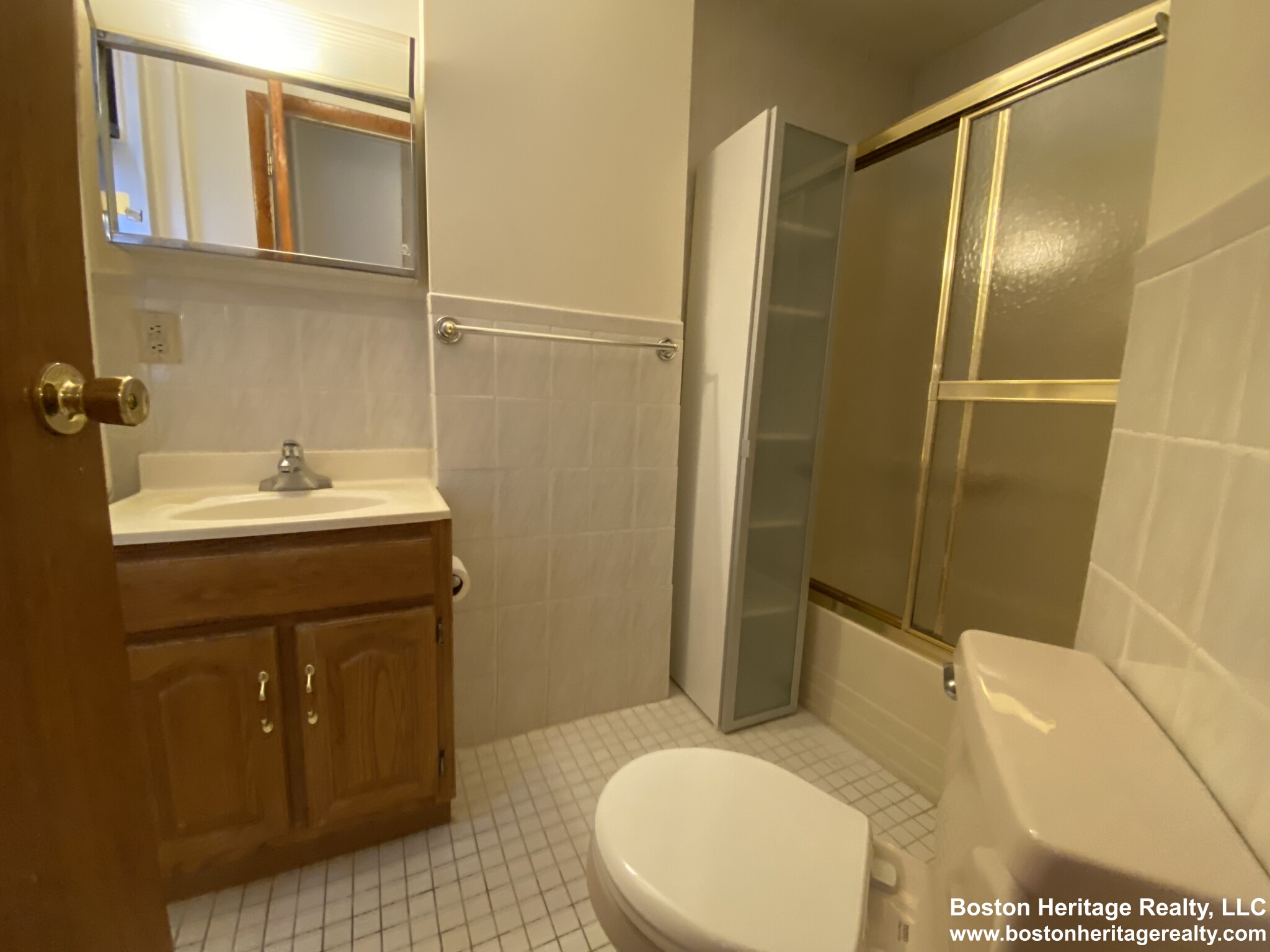 54 Burbank St, Fenway