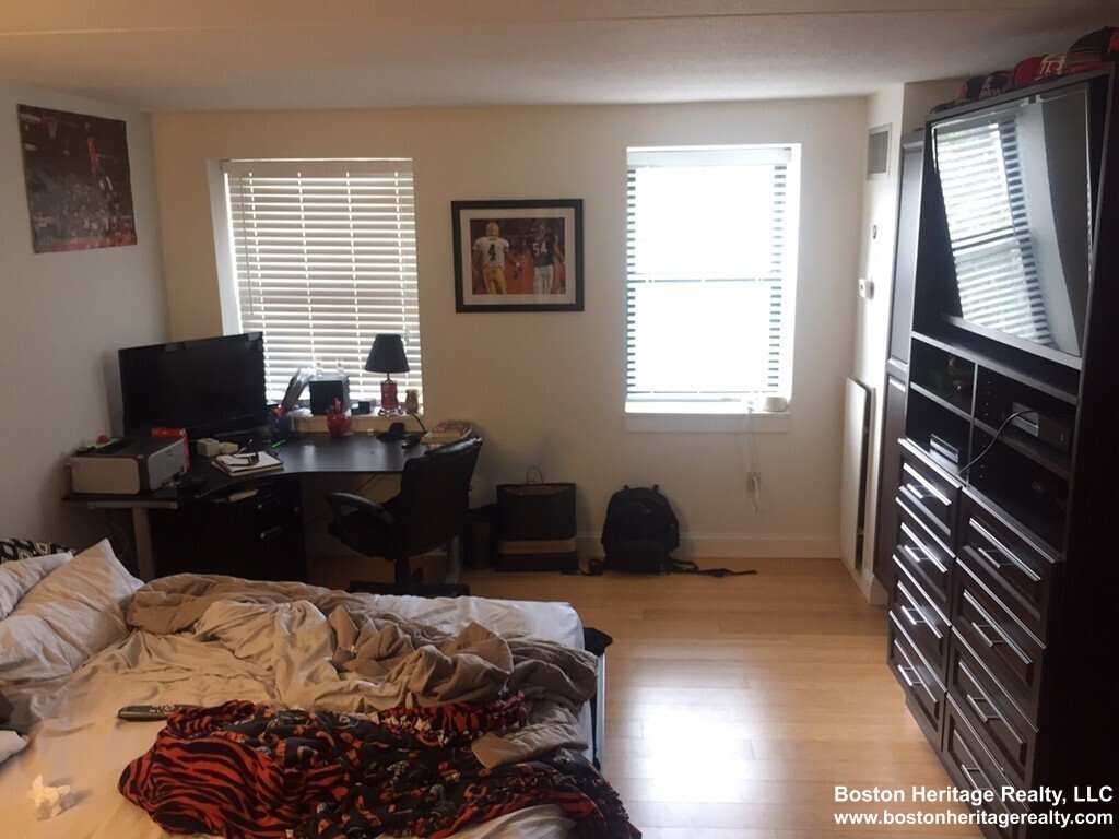 2 Beds, 2 Baths apartment in Boston, South End for $3,900