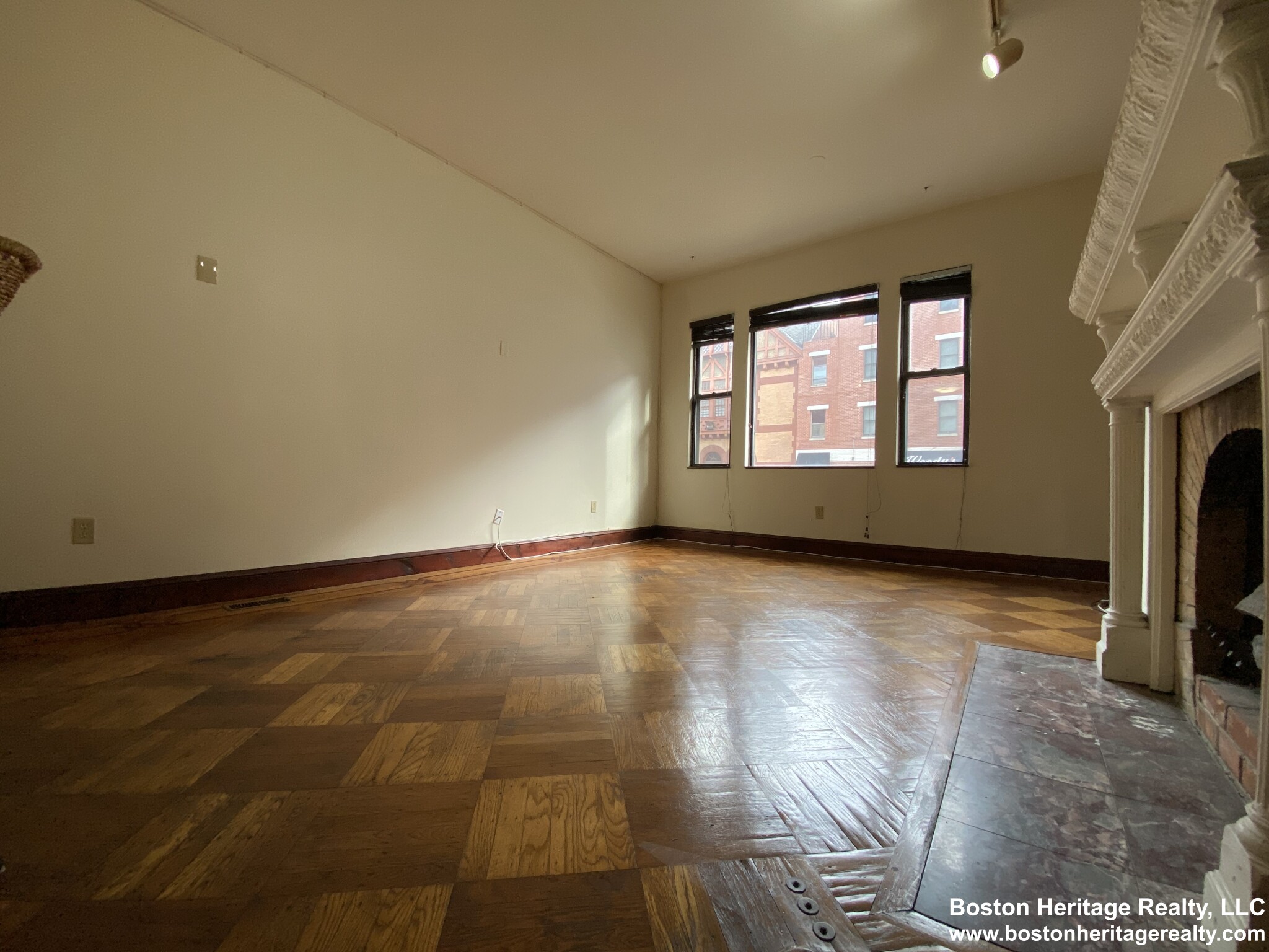 61 Hemenway St, Fenway