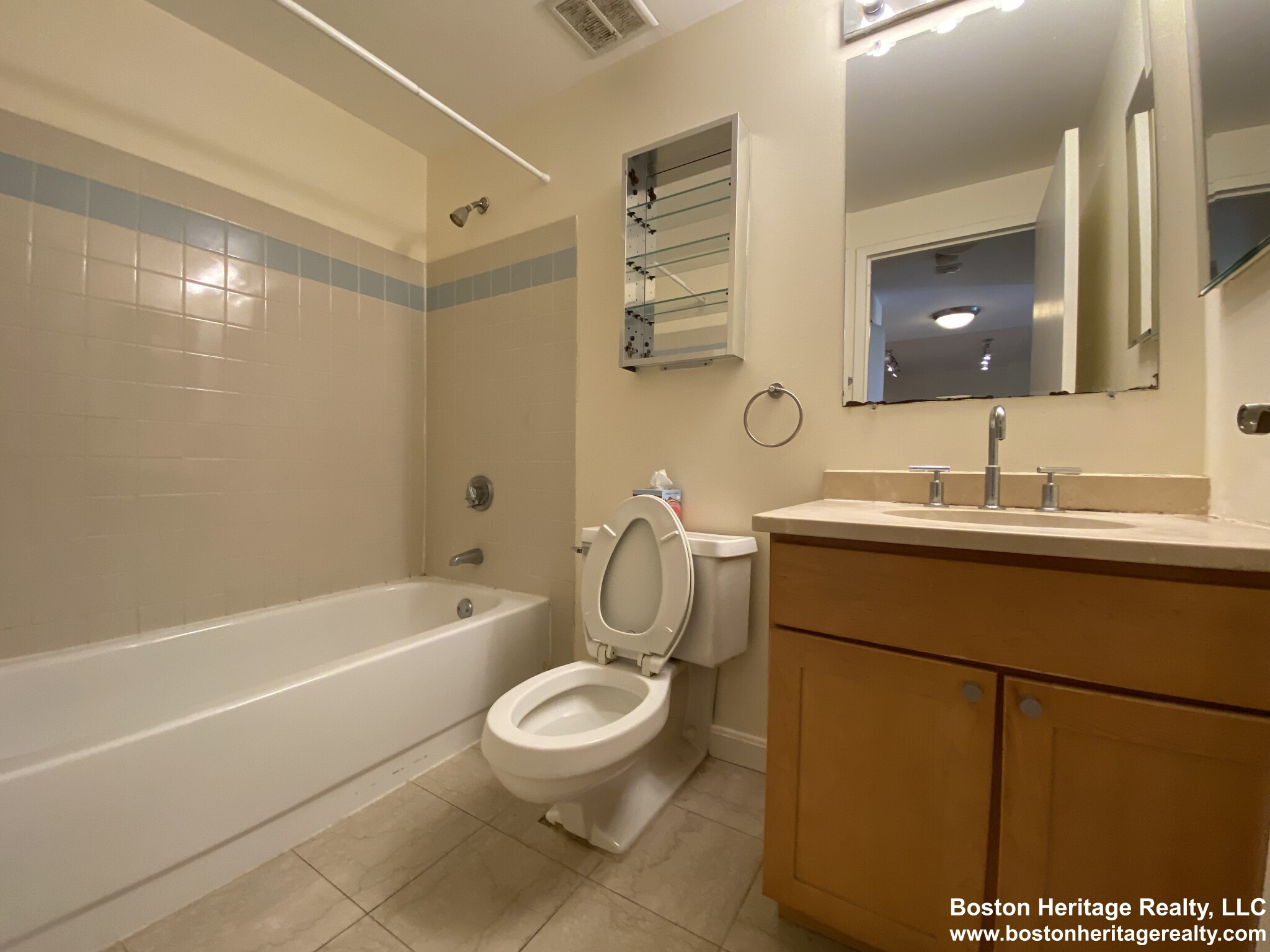 3 Douglass Park, South End