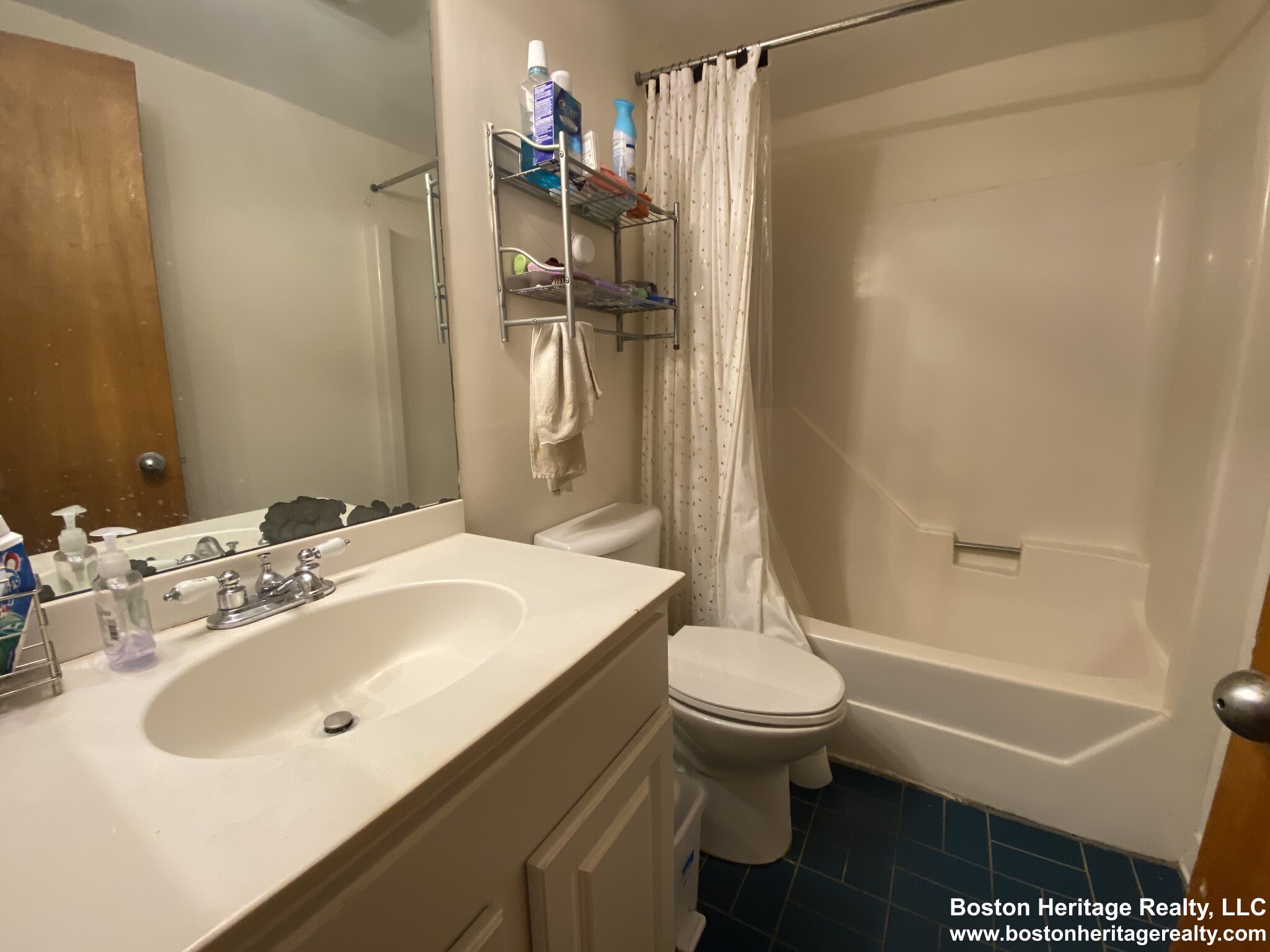 87 Gainsborough St, Fenway