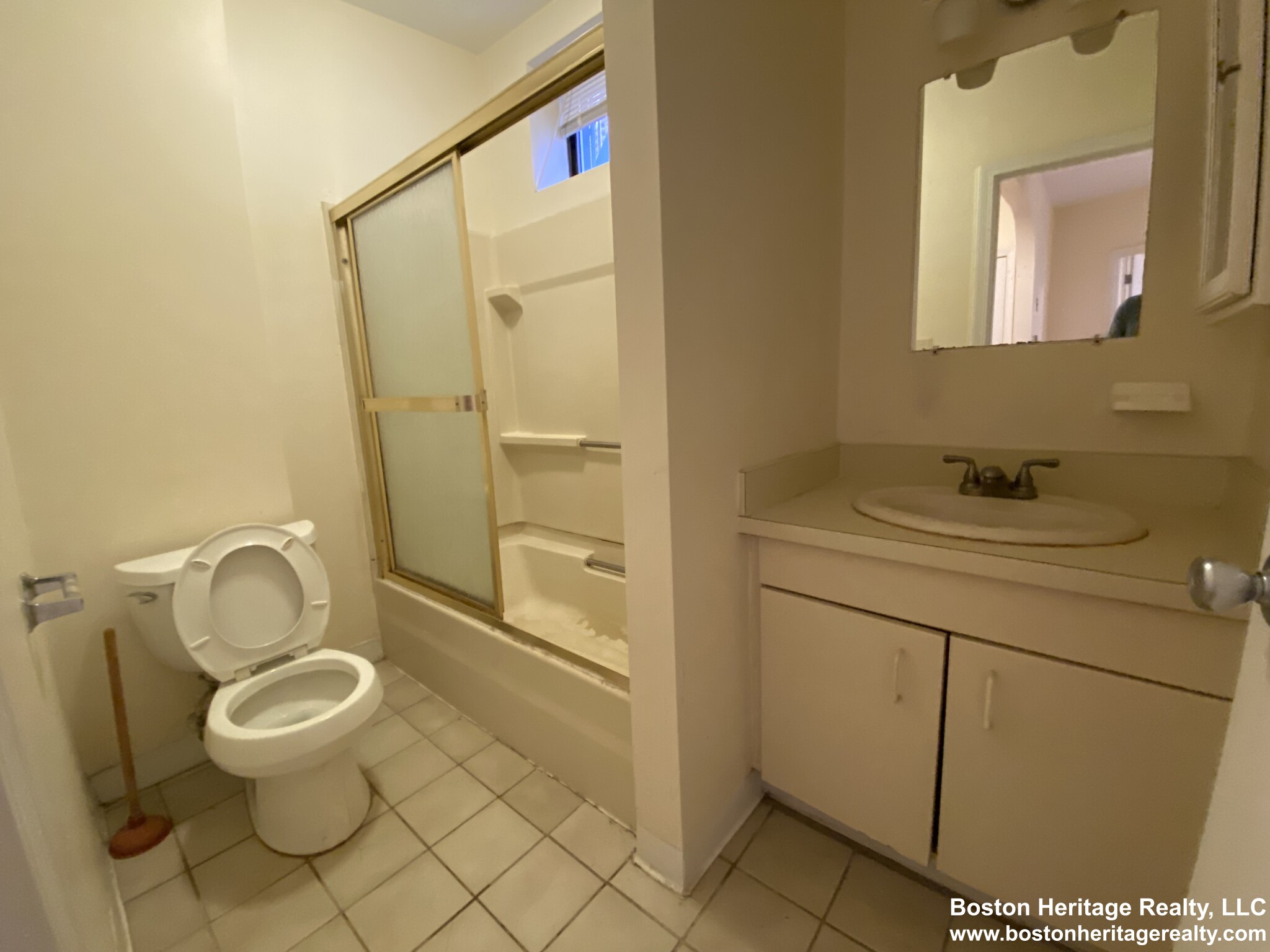 54 Burbank St, Fenway