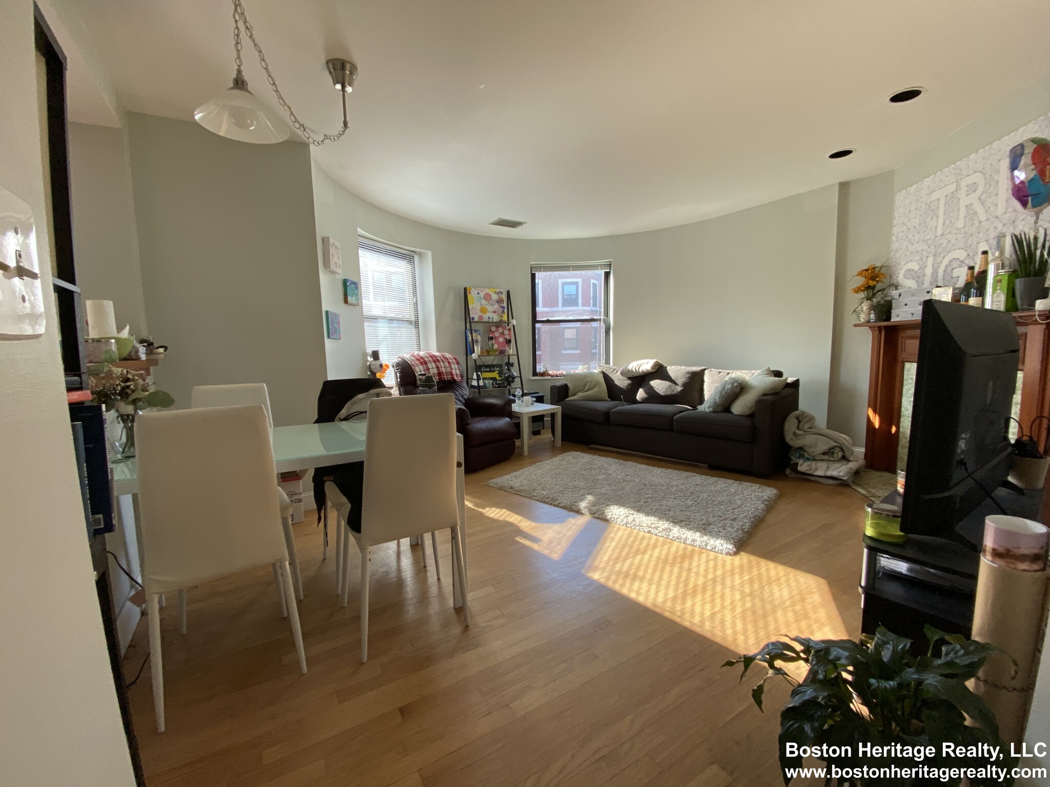 111 Gainsborough St, Fenway