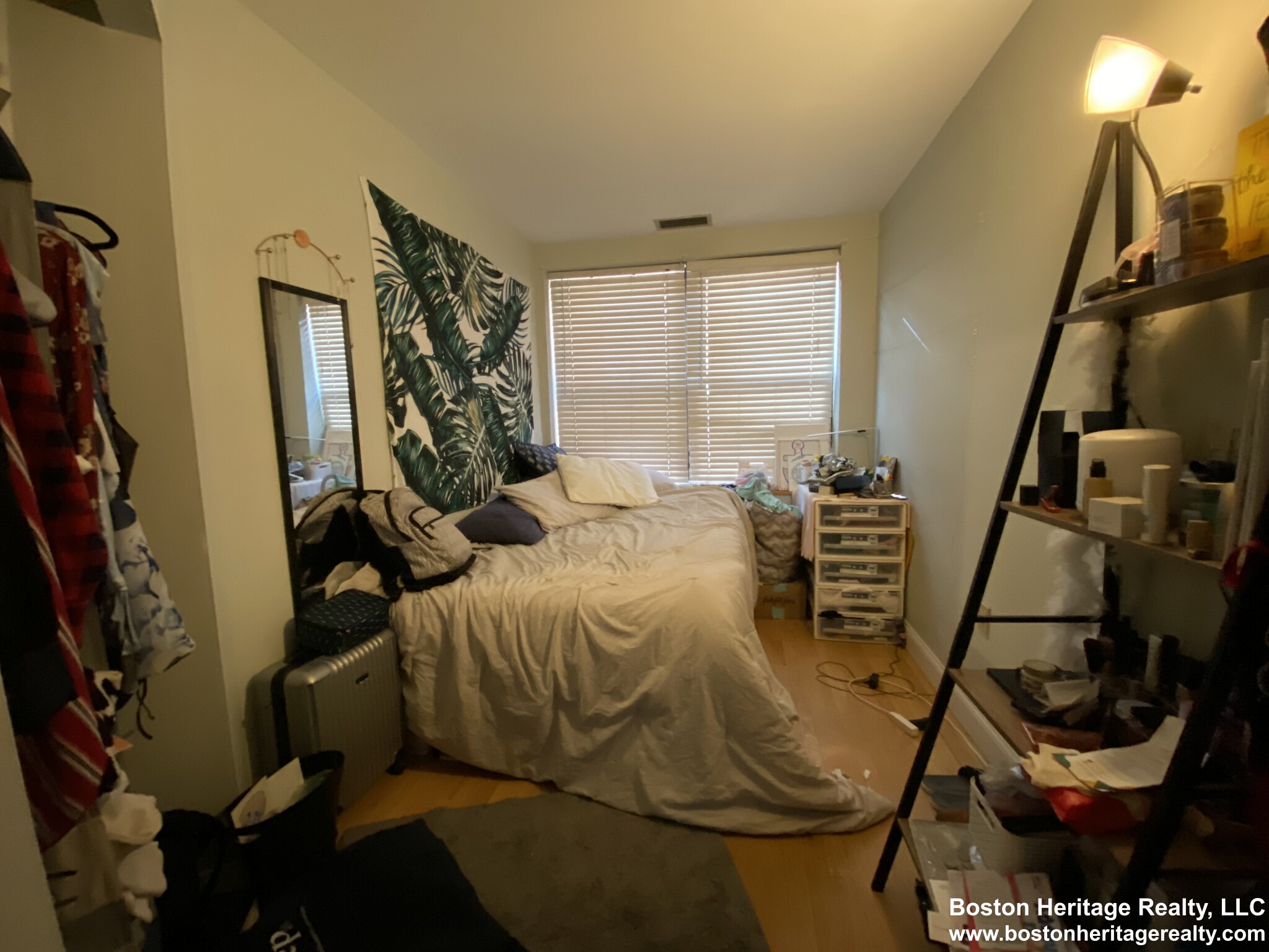 111 Gainsborough St, Fenway