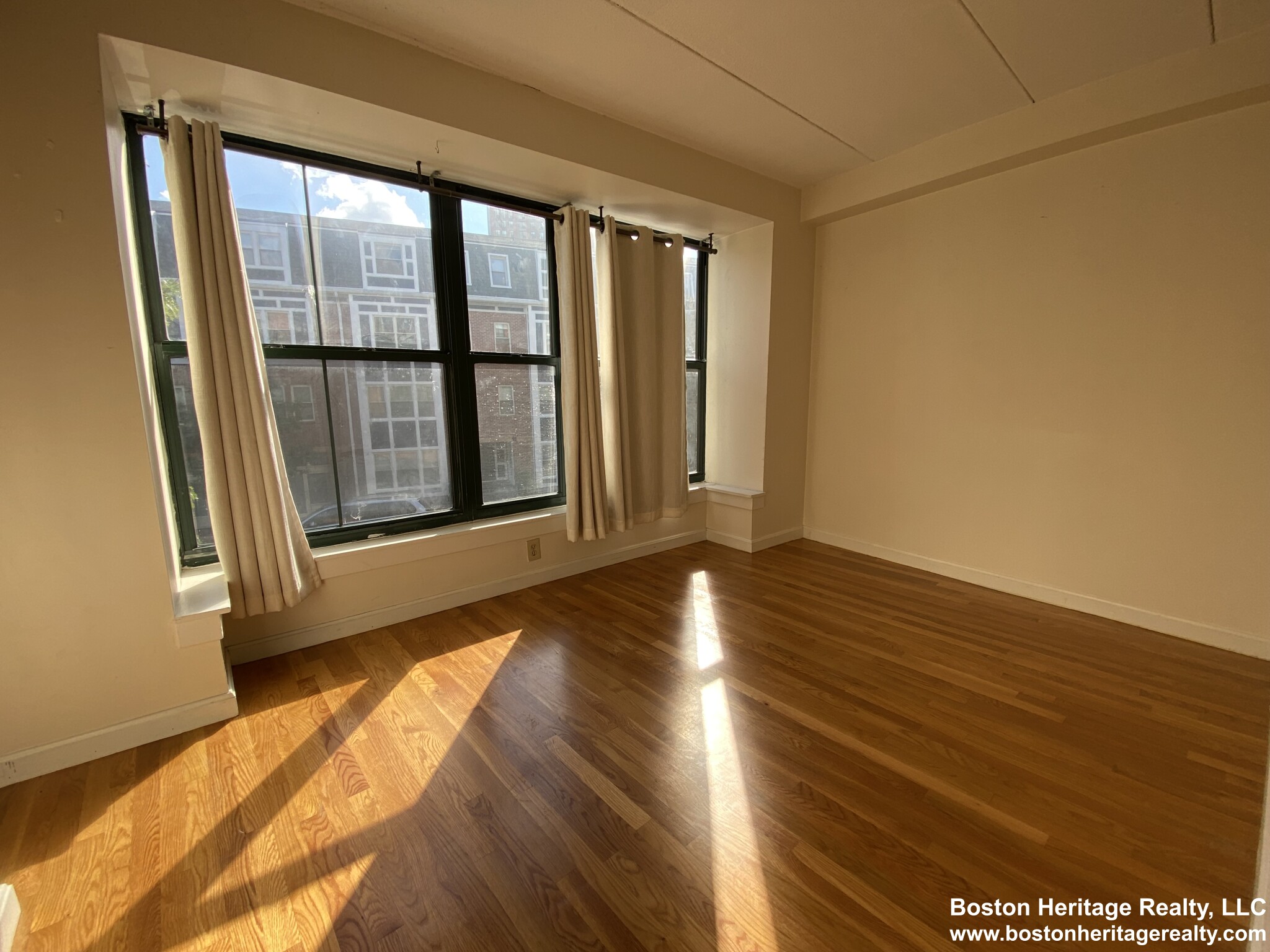 3 Douglass Park, South End