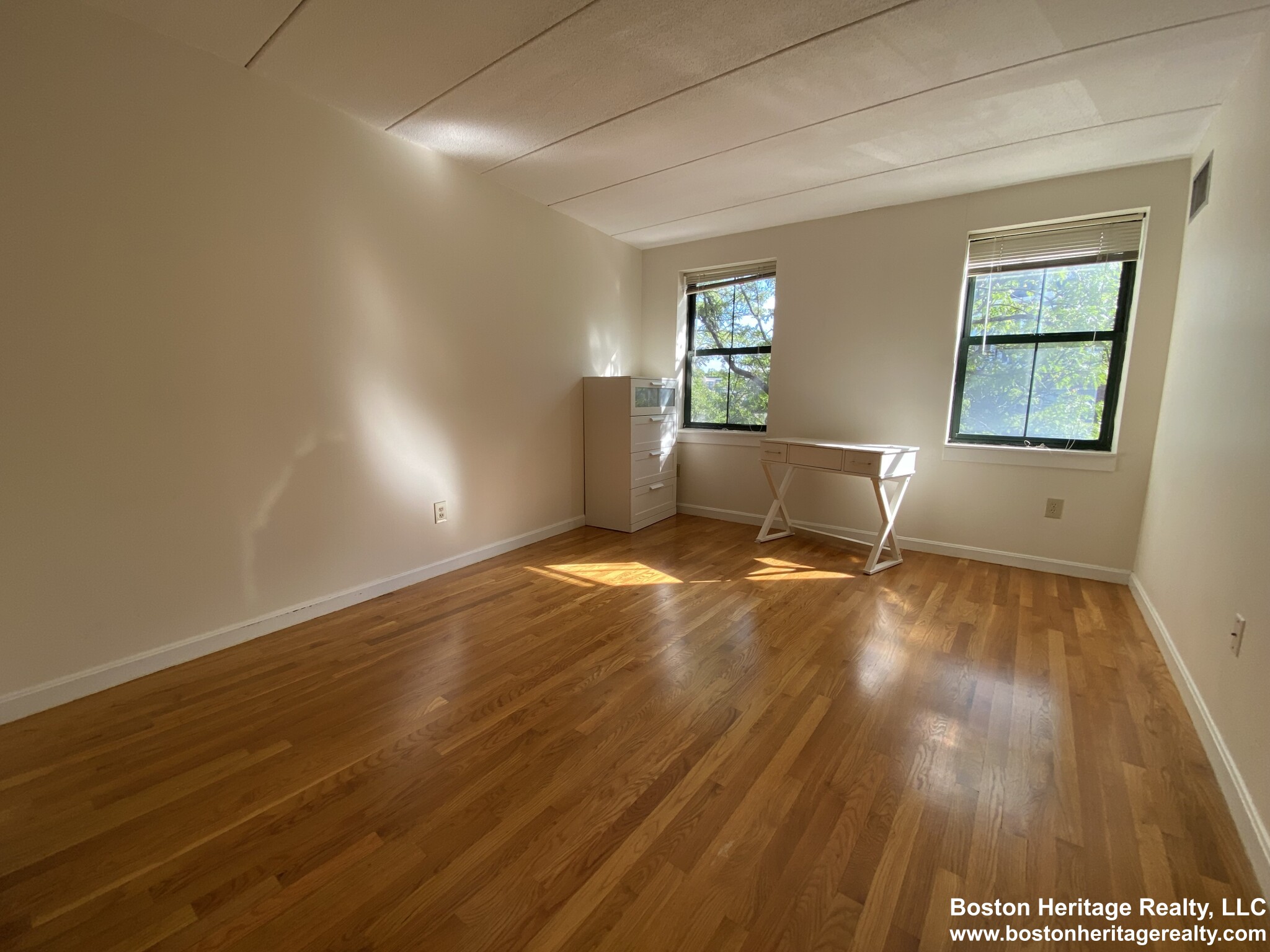 3 Douglass Park, South End