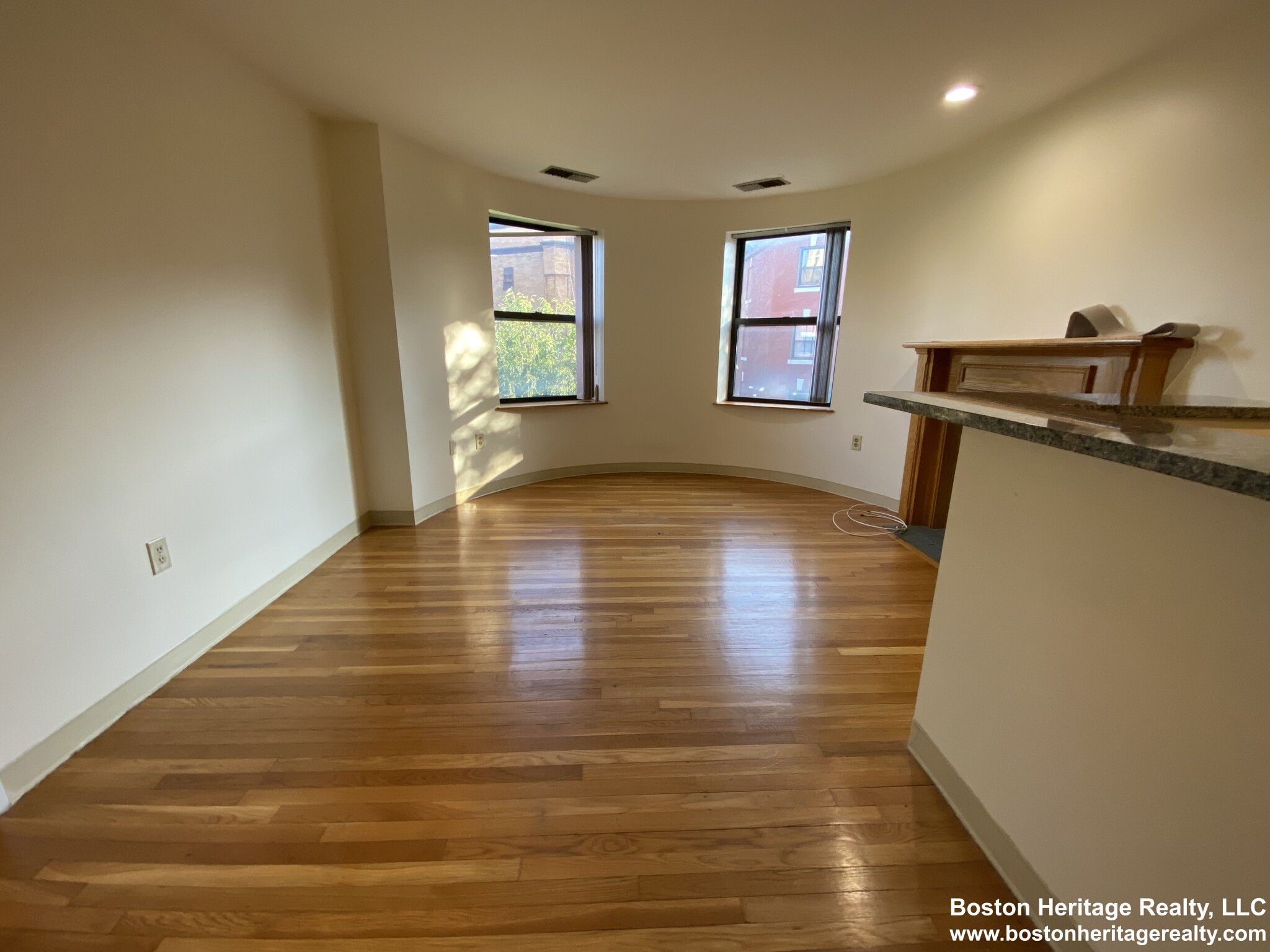 79 Gainsborough St, Fenway