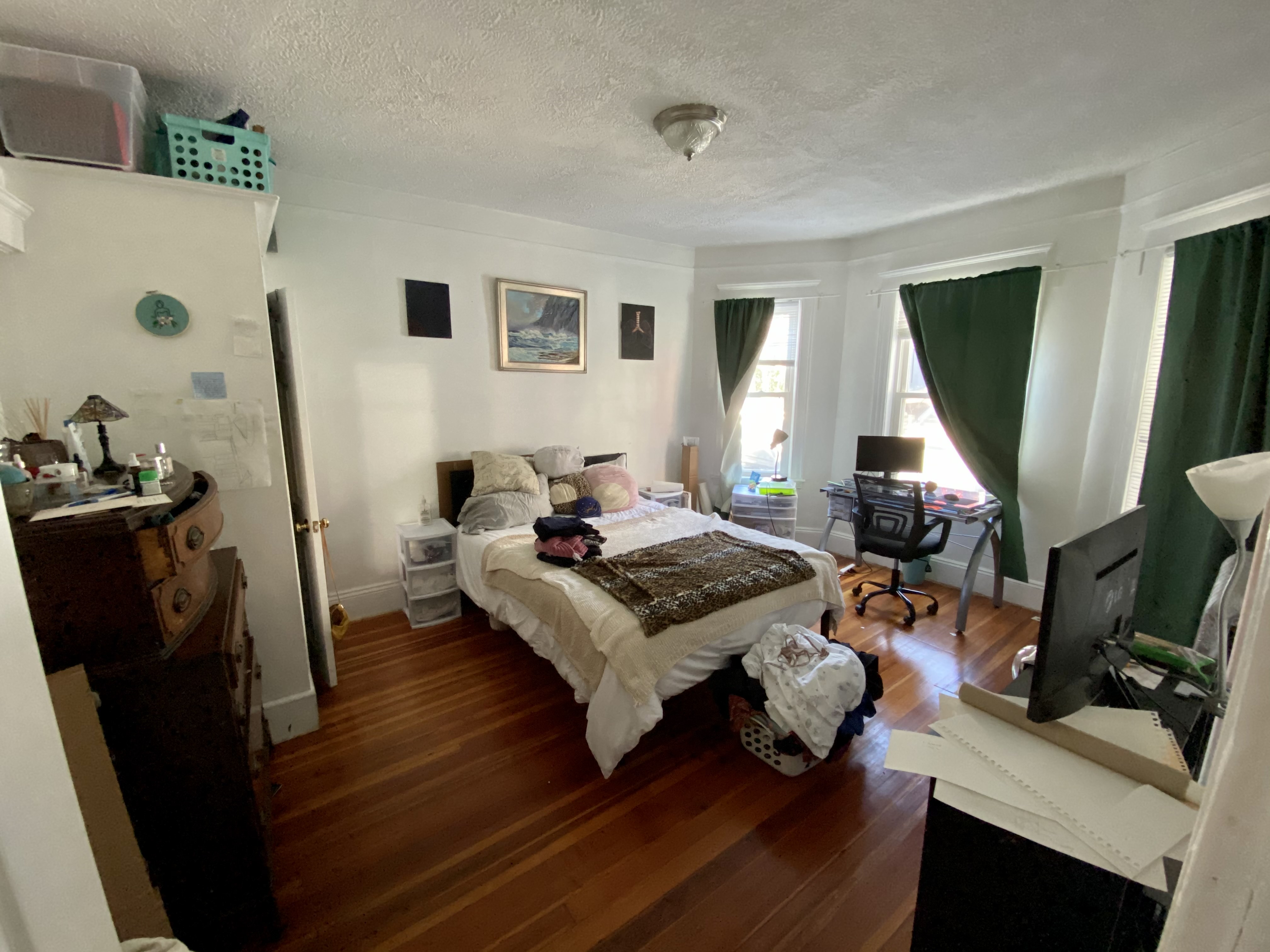 3 bed, 1 bath apartment for rent at 163 Kelton St Unit 1, Brighton — photo 3 of 11