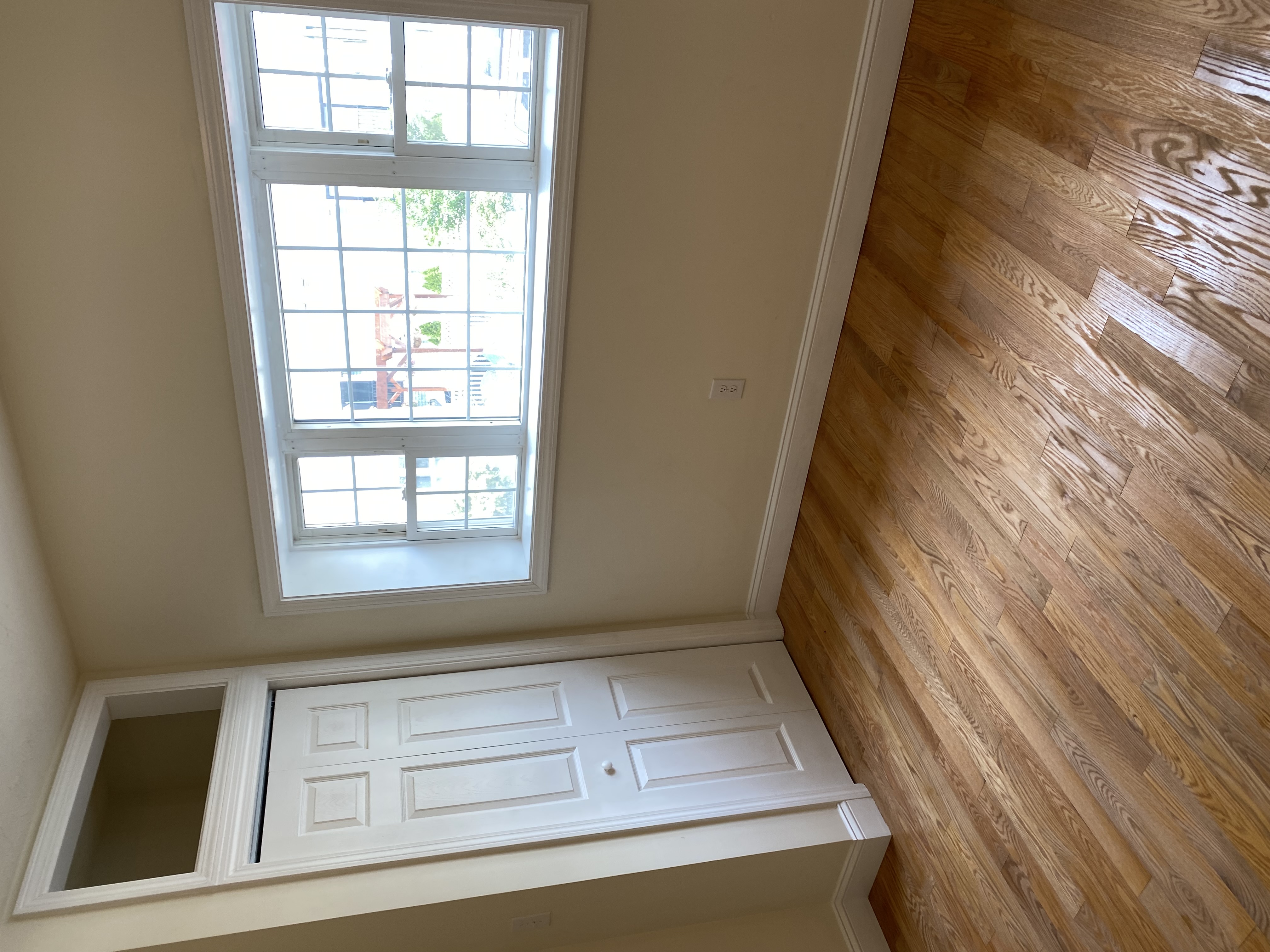 Studio bed, 1 bath apartment for rent at 85 Bolton St Unit 1, South Boston — photo 6 of 9