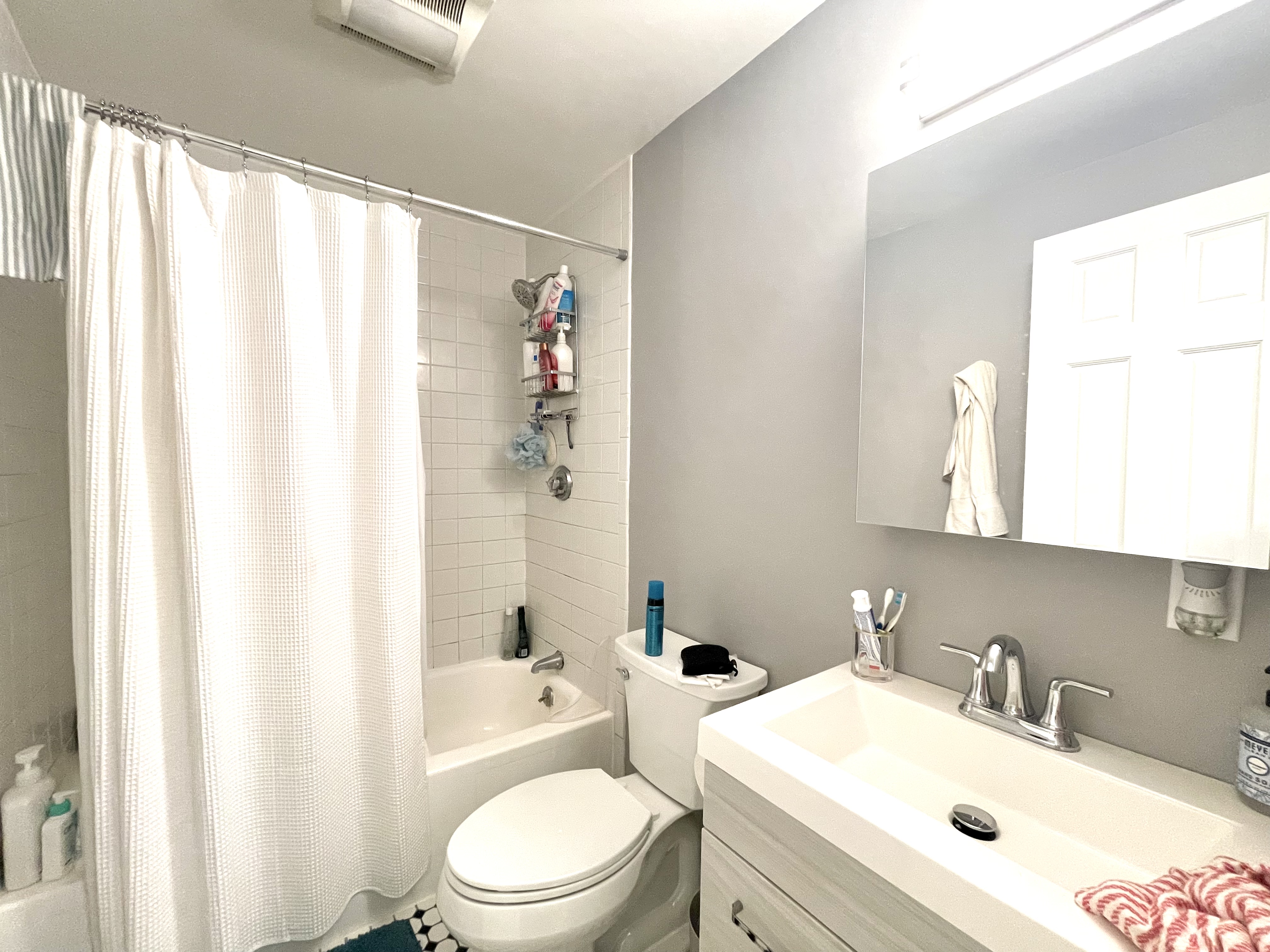 526 3rd St, South Boston